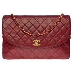 Gorgeous Chanel Classic shoulder flap bag in red quilted lambskin, GHW