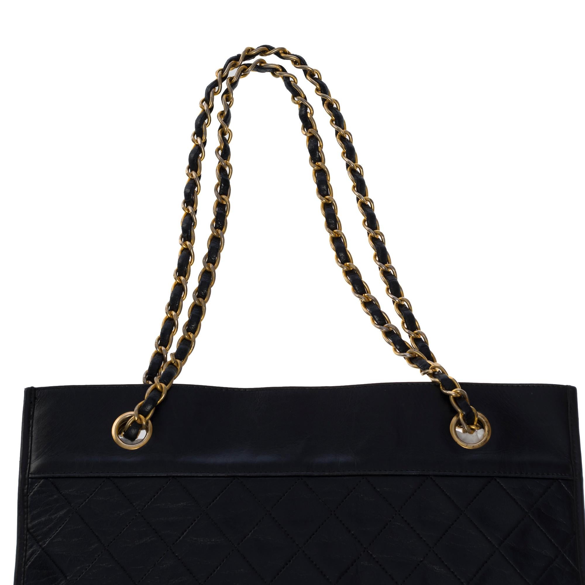 Gorgeous Chanel Flat Tote bag in black quilted lambskin leather , GHW 4