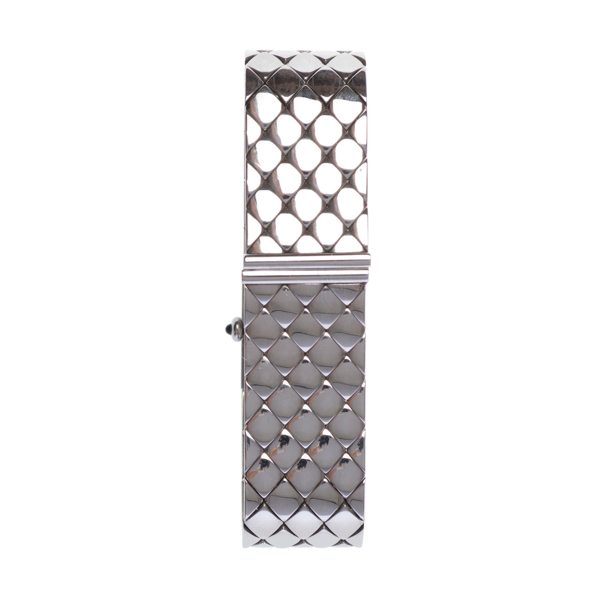 Women's Gorgeous Chanel Matelassé wristwatch in steel For Sale