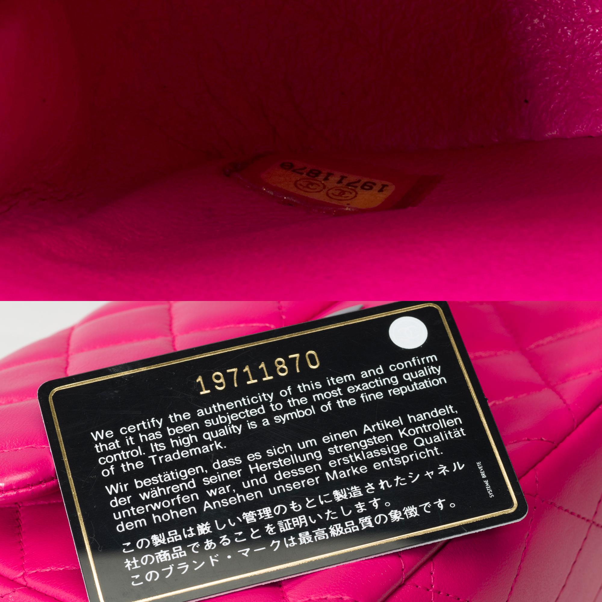 Wunderschöne Chanel Mini Timeless Umhängetasche mit Überschlag aus gestepptem Leder in Rosa, SHW 3