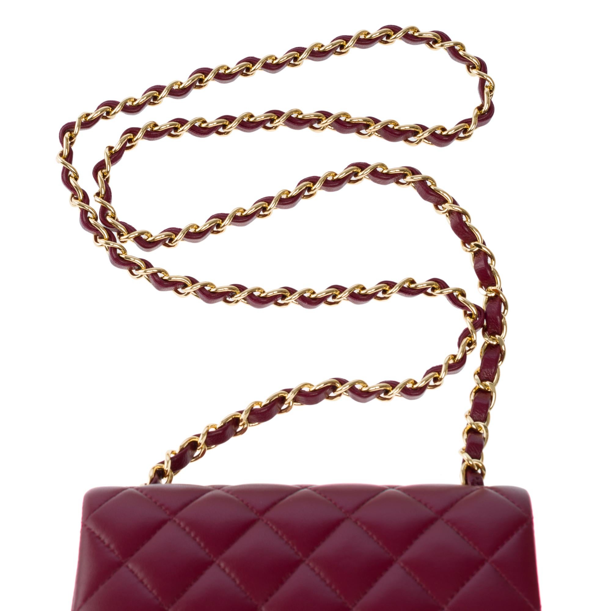 Gorgeous Chanel Mini Timeless Shoulder flap bag in Plum quilted leather, GHW For Sale 6