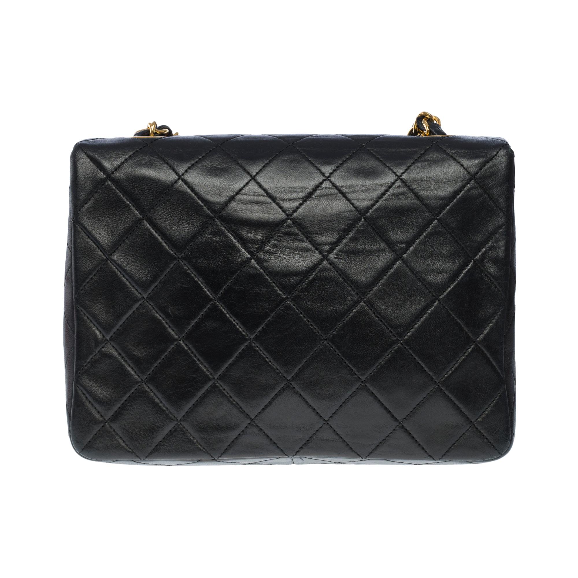 Women's Gorgeous Chanel Timeless Mini shoulder flap bag in black quilted lambskin, GHW