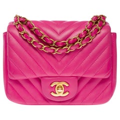 Splendida borsa a tracolla Chanel Timeless Mini in pelle d'agnello chevron rosa, MGHW