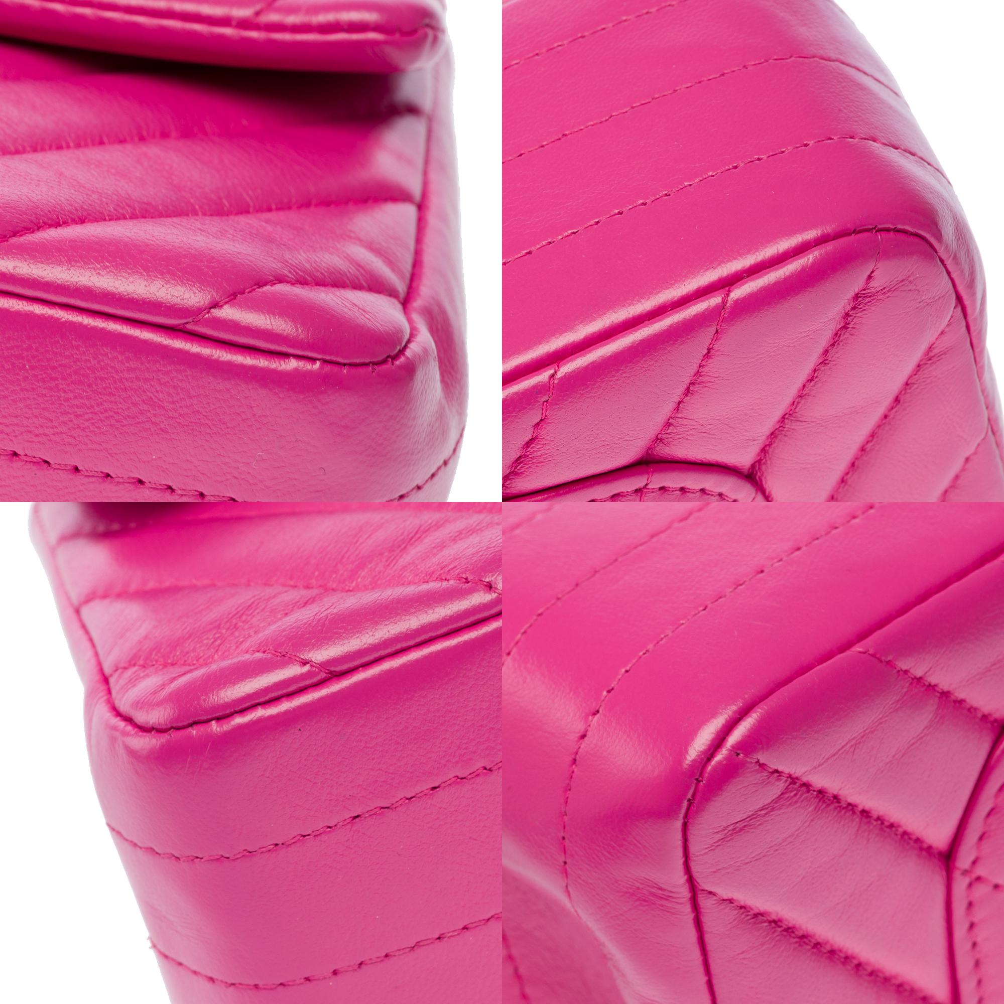 Gorgeous Chanel Timelesss Mini shoulder flap bag in Pink chevron leather, GHW For Sale 7