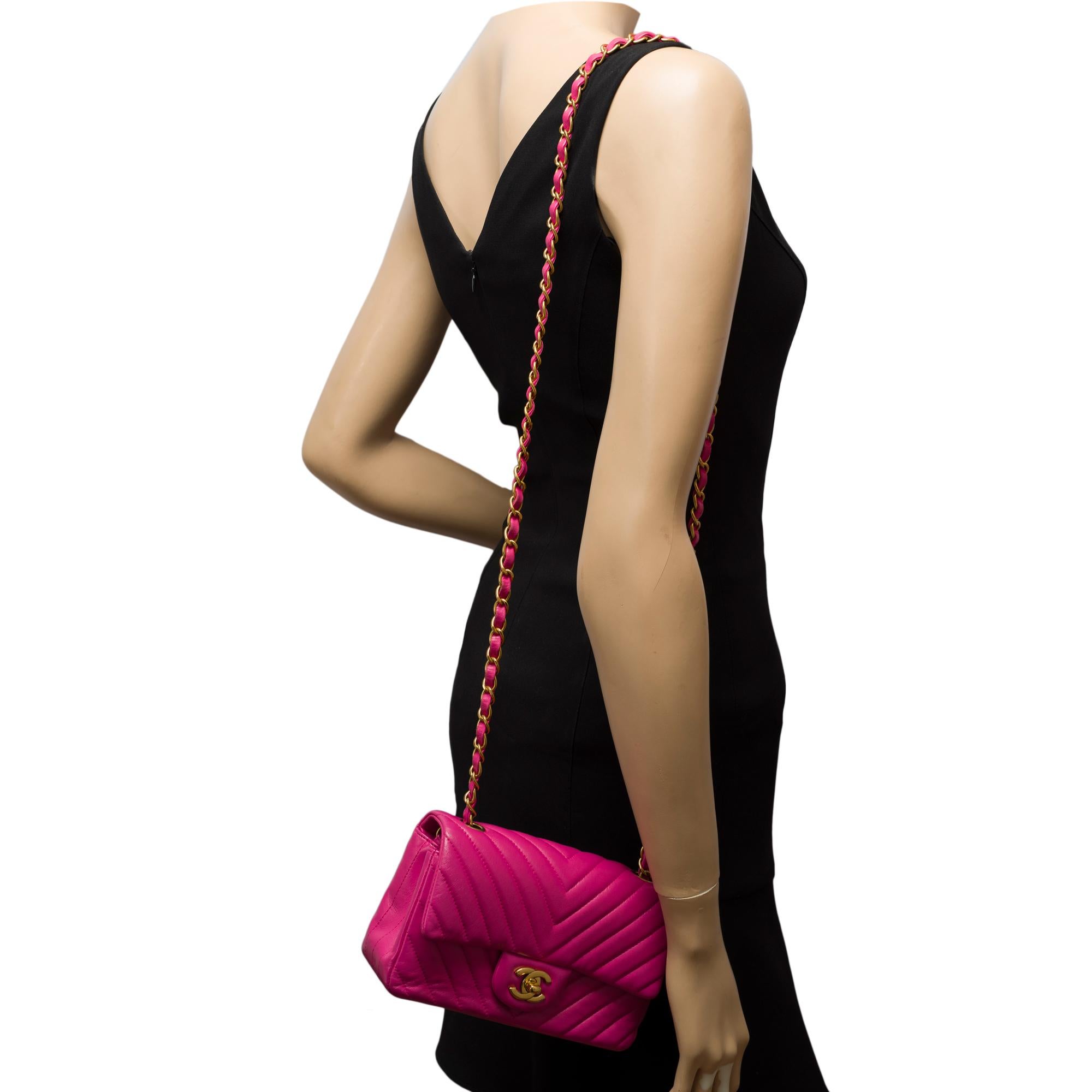 Gorgeous Chanel Timelesss Mini shoulder flap bag in Pink chevron leather, GHW For Sale 8
