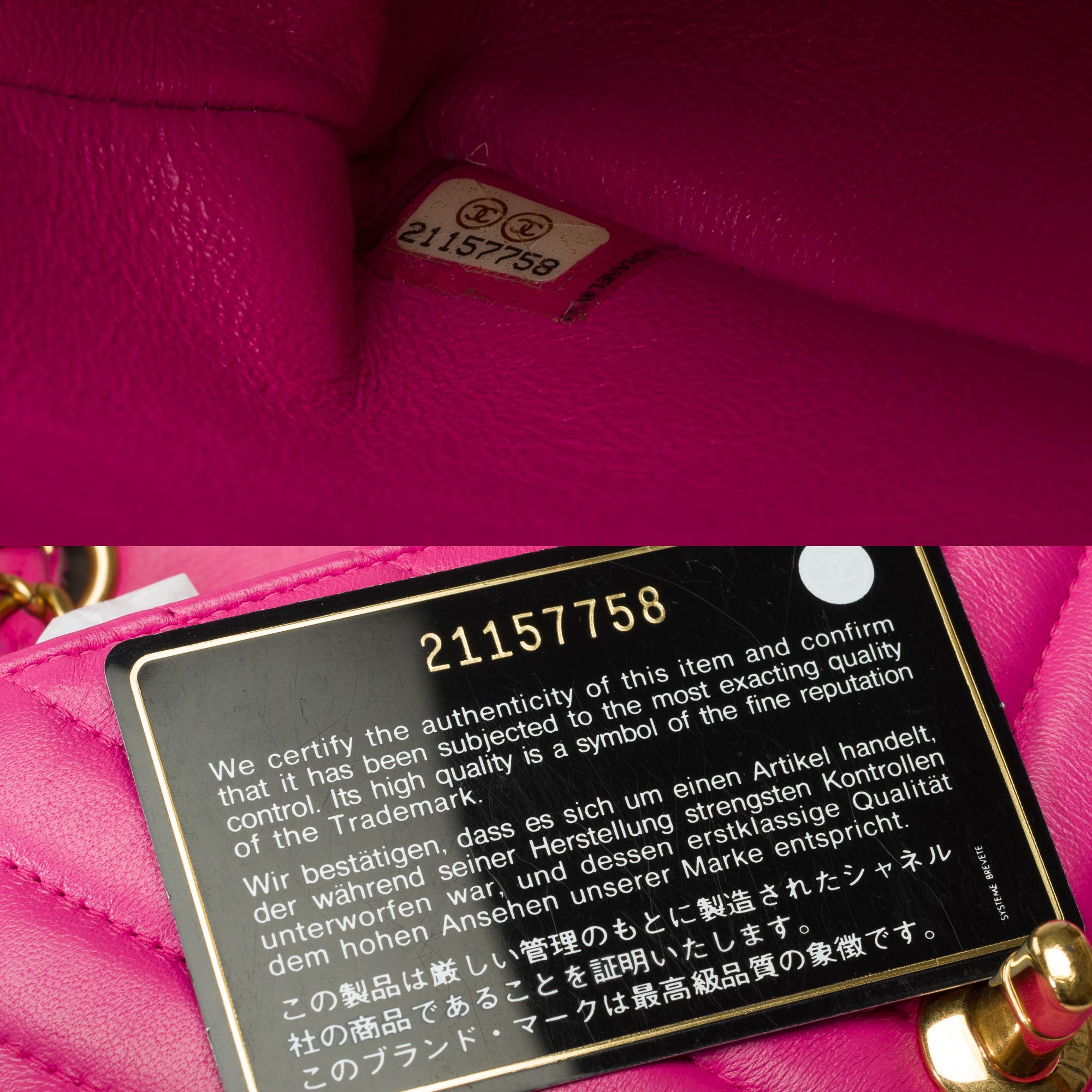 Gorgeous Chanel Timelesss Mini shoulder flap bag in Pink chevron leather, GHW For Sale 3