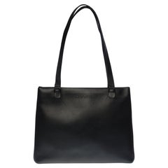 Gorgeous Chanel Tote Bag in black lambskin
