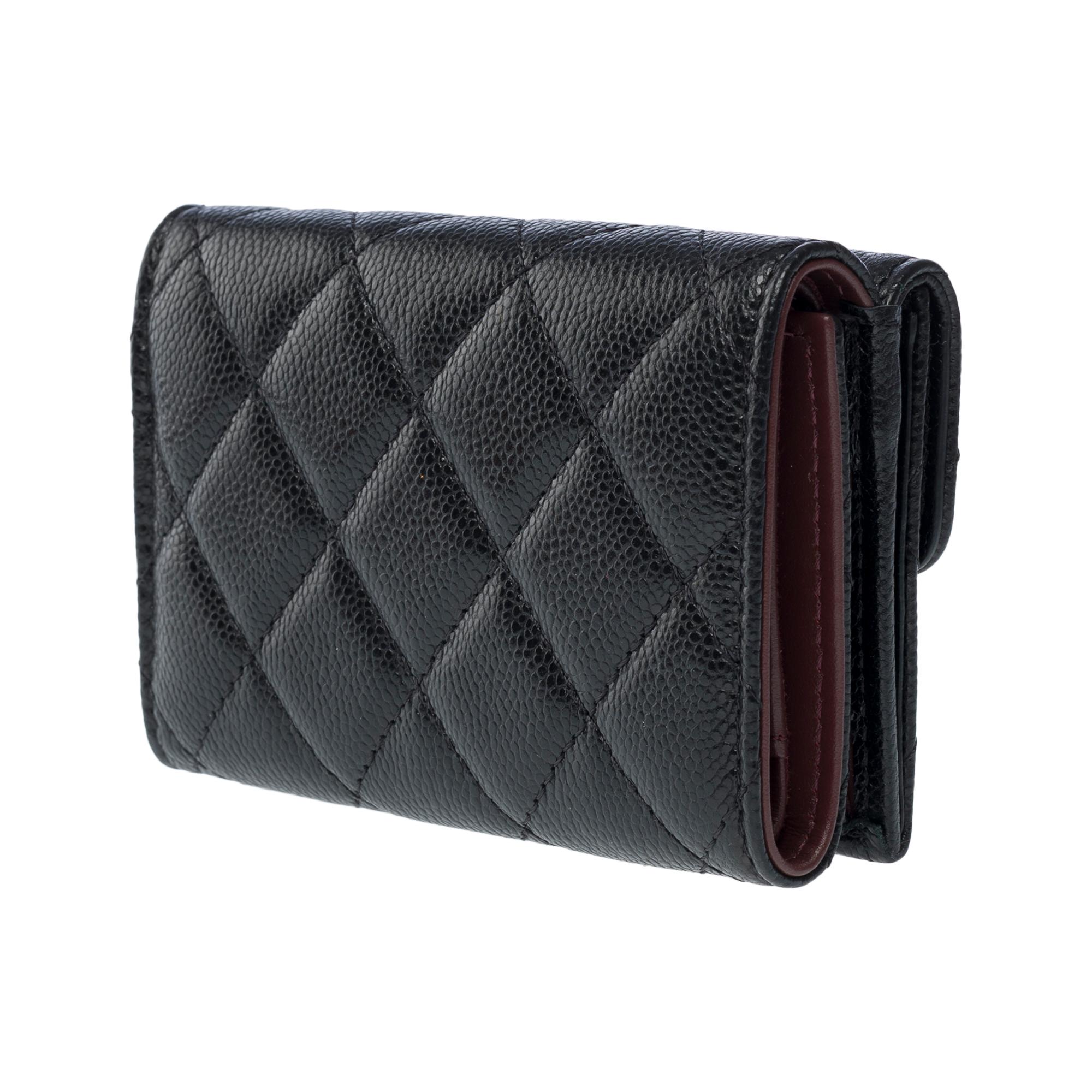 Gorgeous Chanel Wallet  in black Caviar quilted leather, GHW 2