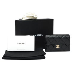 Gorgeous Chanel Wallet  in black Caviar quilted leather, GHW
