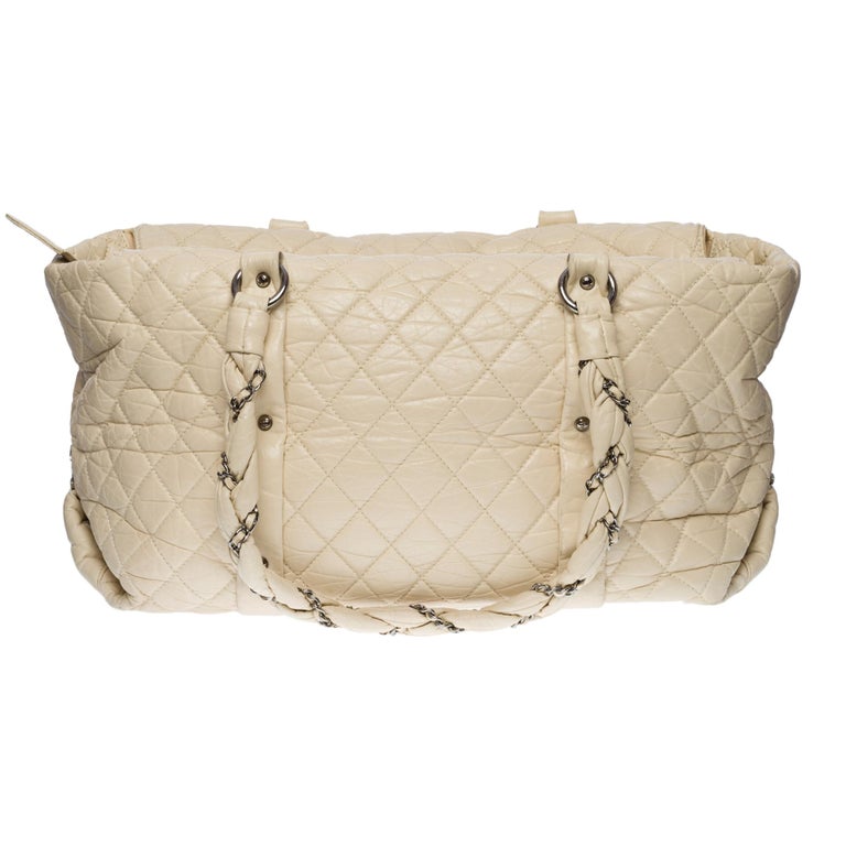 Gorgeous Chanel XL Tote bag in ivory puffy quilted leather , SHW