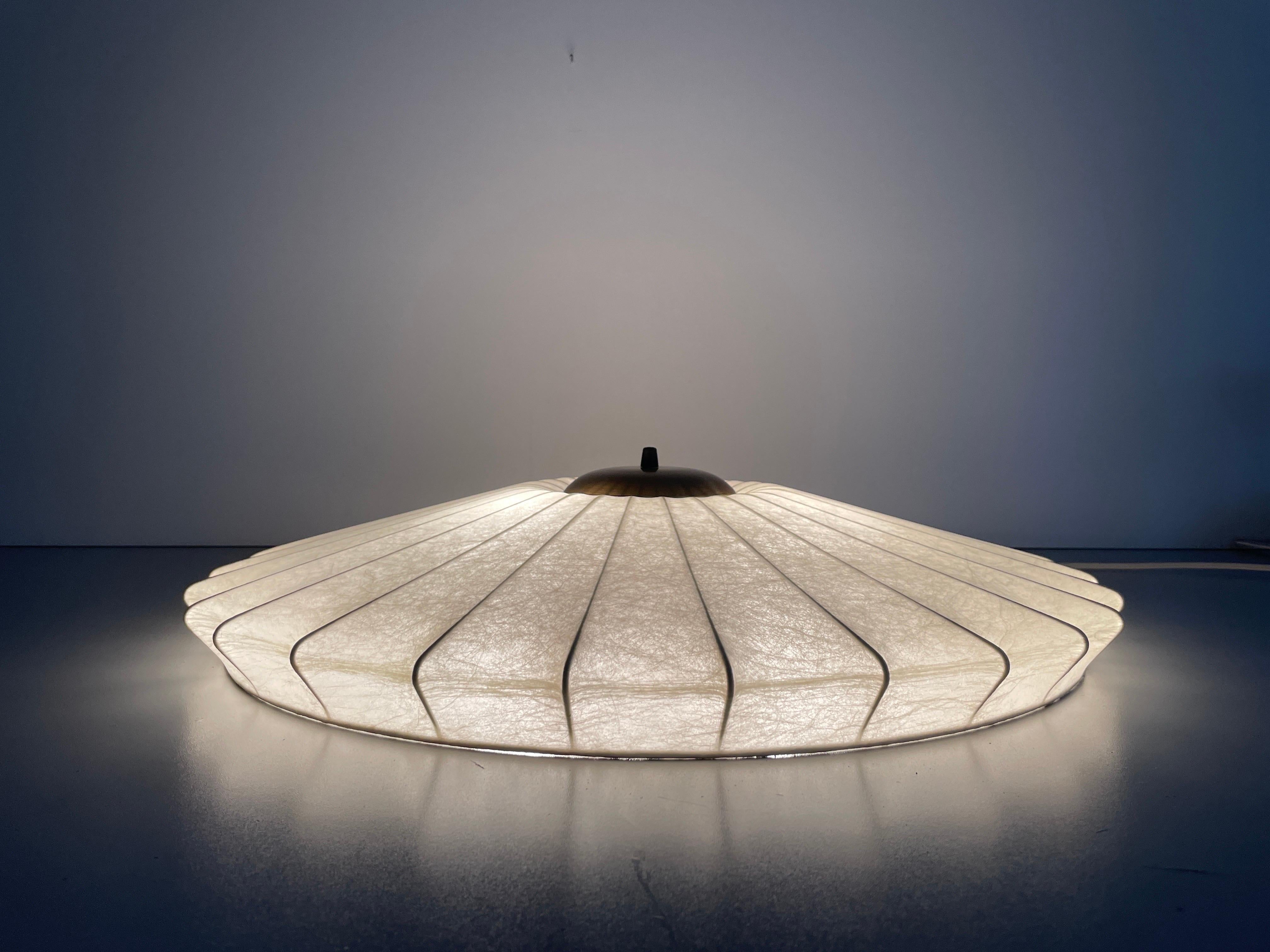 Splendida lampada da soffitto Cocoon Large Flush Mount di GOLDKANT, anni '60, Germania in vendita 4