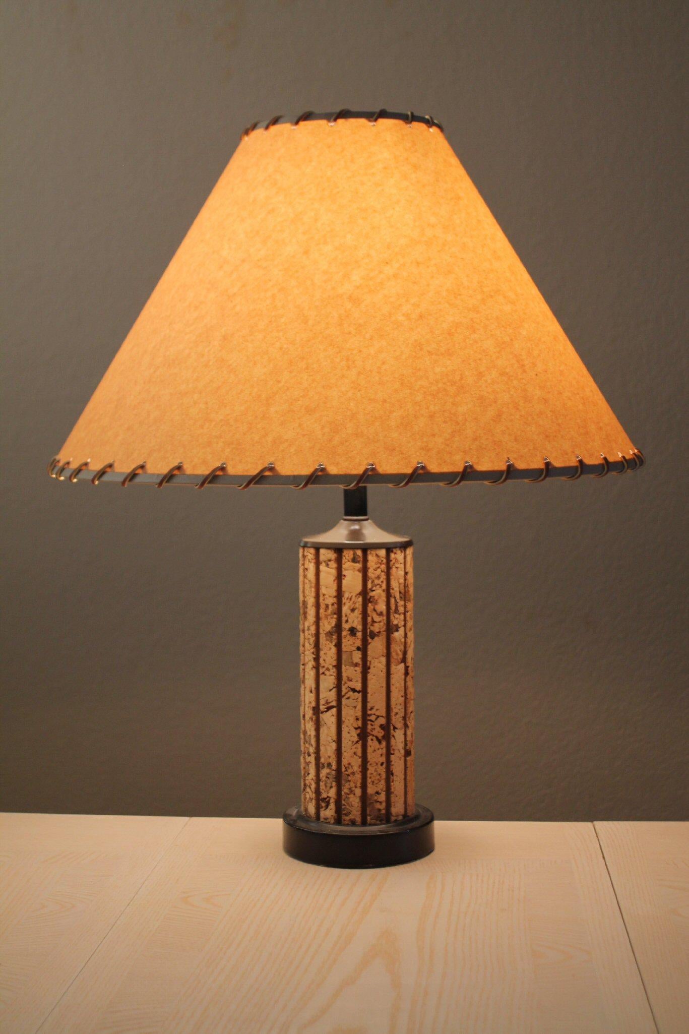 Gorgeous Cork Mid Century Modern Table Lamp! Laced Shade 1960s Decor Lighting In Good Condition For Sale In Peoria, AZ