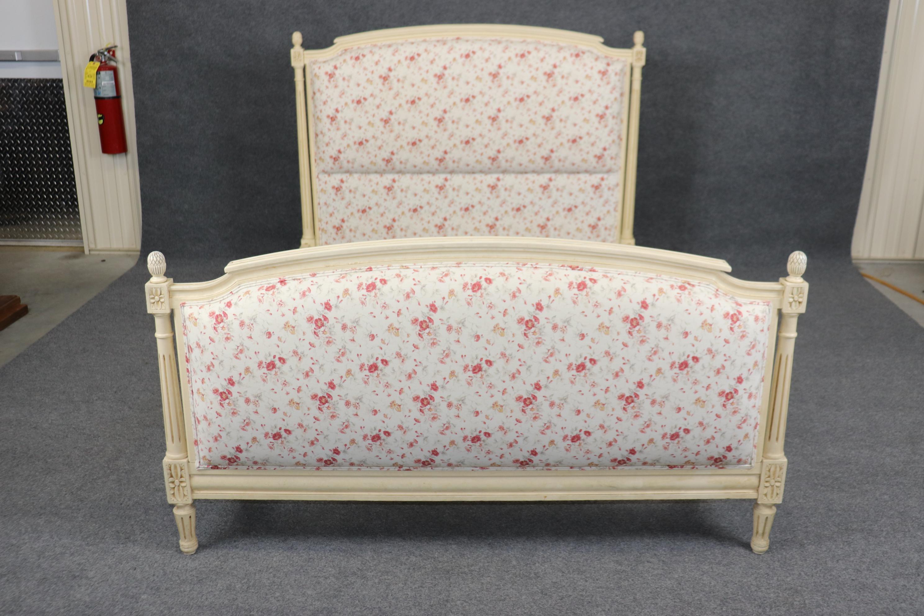 Louis XVI Gorgeous Creme Painted Floral Upholstered Full Double Size French Louis XV Bed For Sale