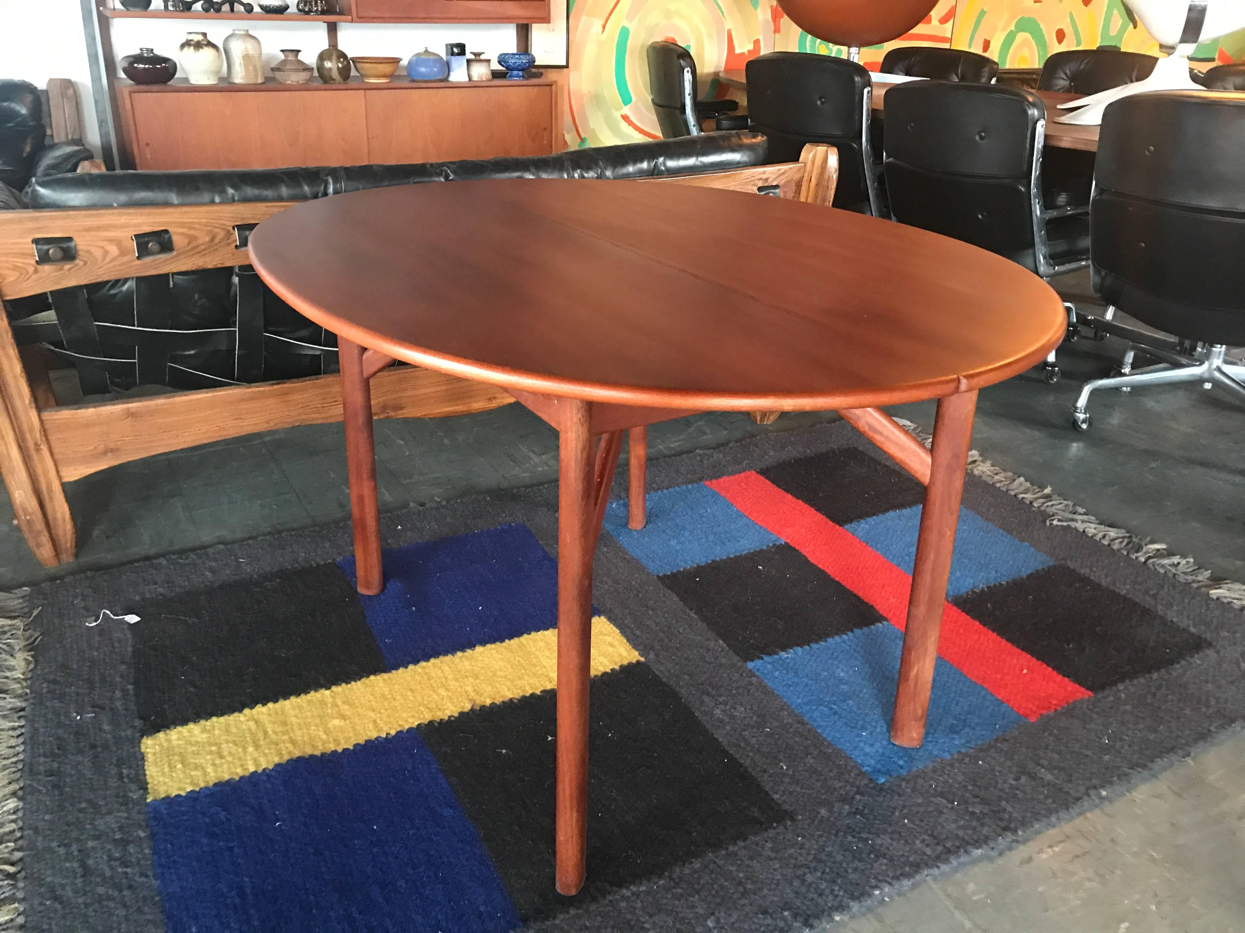 Gorgeous Danish Teak Oval Dining Table Commissioned by Illum Bolighus Midcentury In Excellent Condition In Salt Lake City, UT
