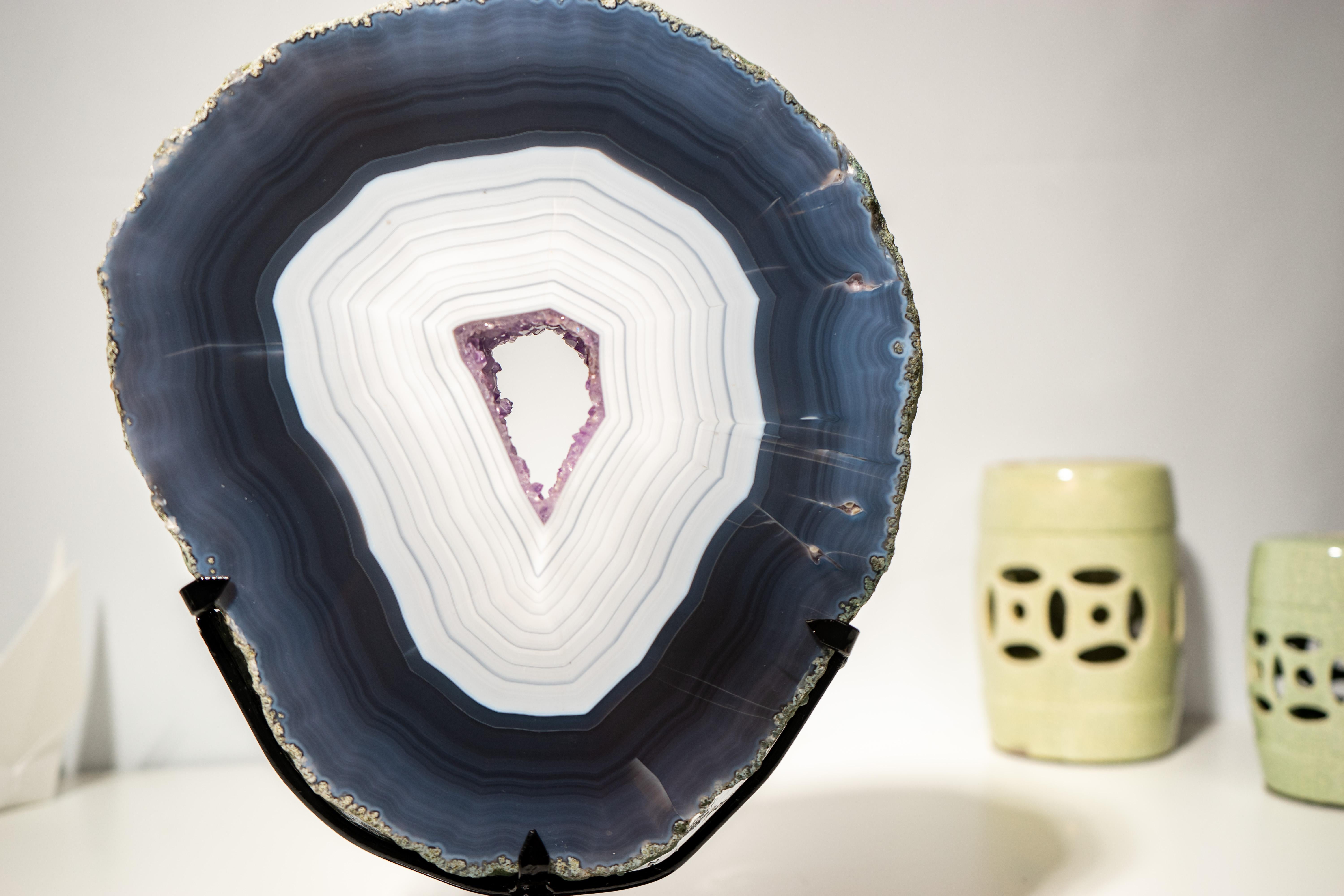 Gorgeous Dark Blue & White Lace Agate Geode For Sale 1
