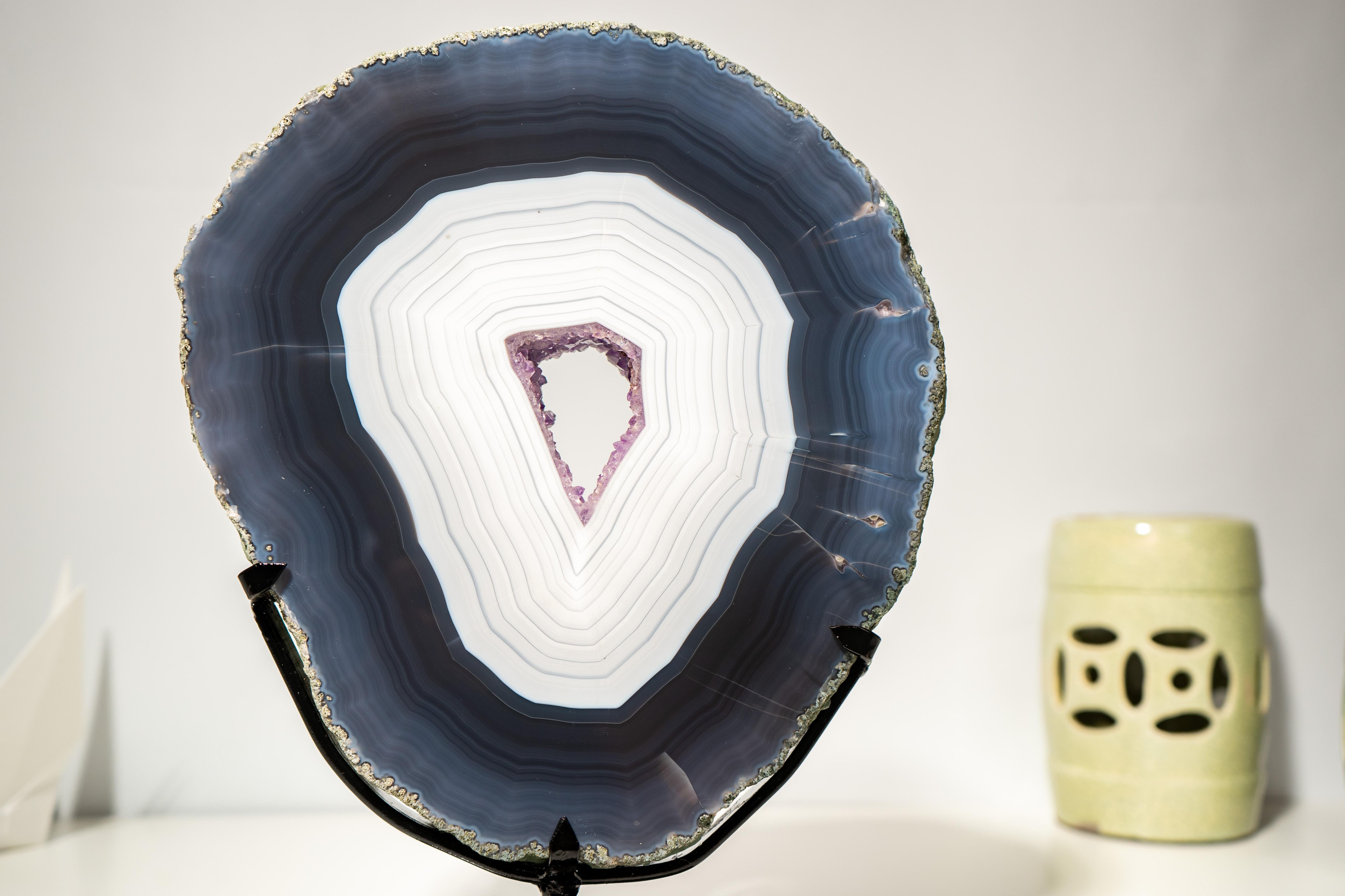 Gorgeous Dark Blue & White Lace Agate Geode For Sale 3