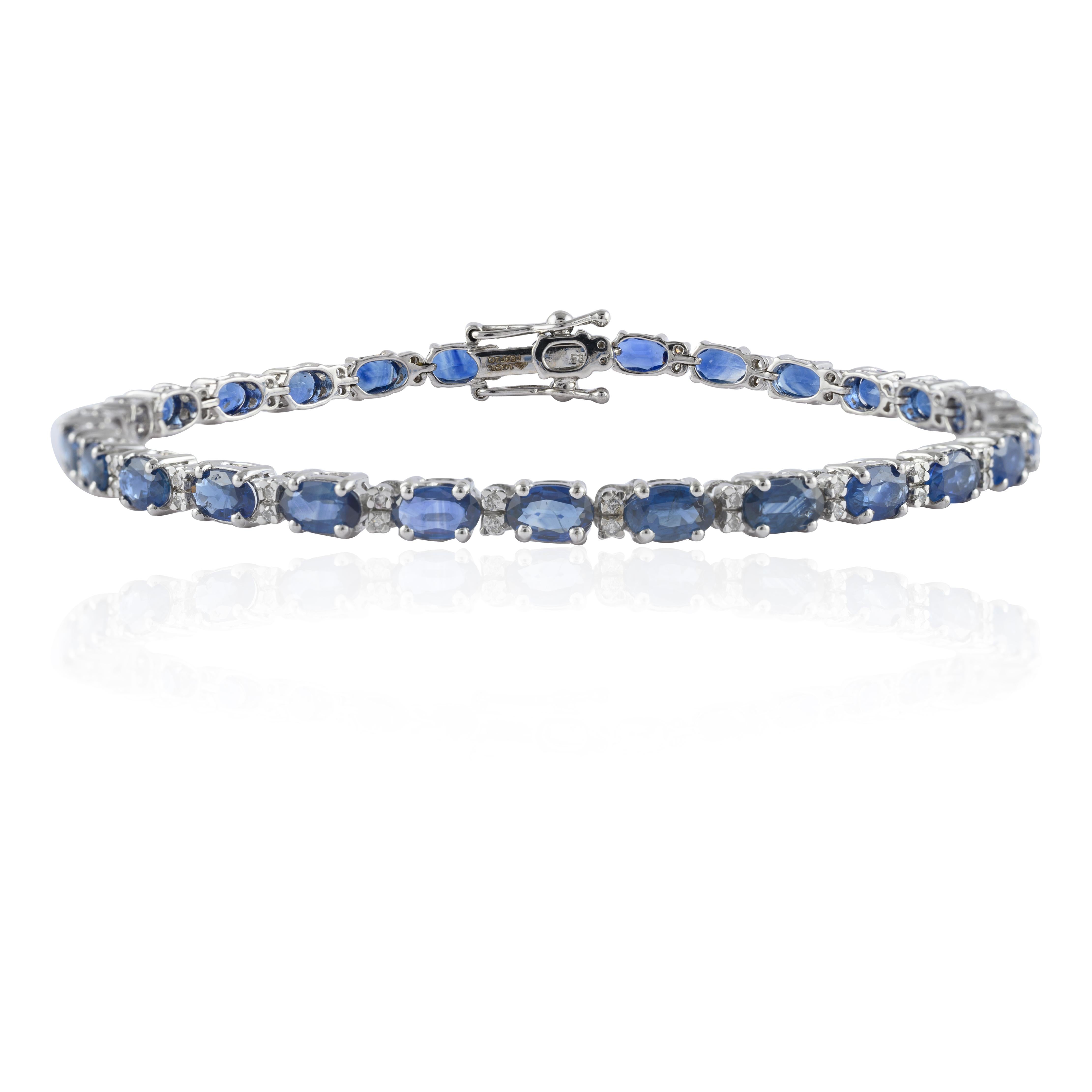 Art Deco Gorgeous Diamond and 7.7 Ct Sapphire Tennis Bracelet Set in 14k Solid White Gold For Sale