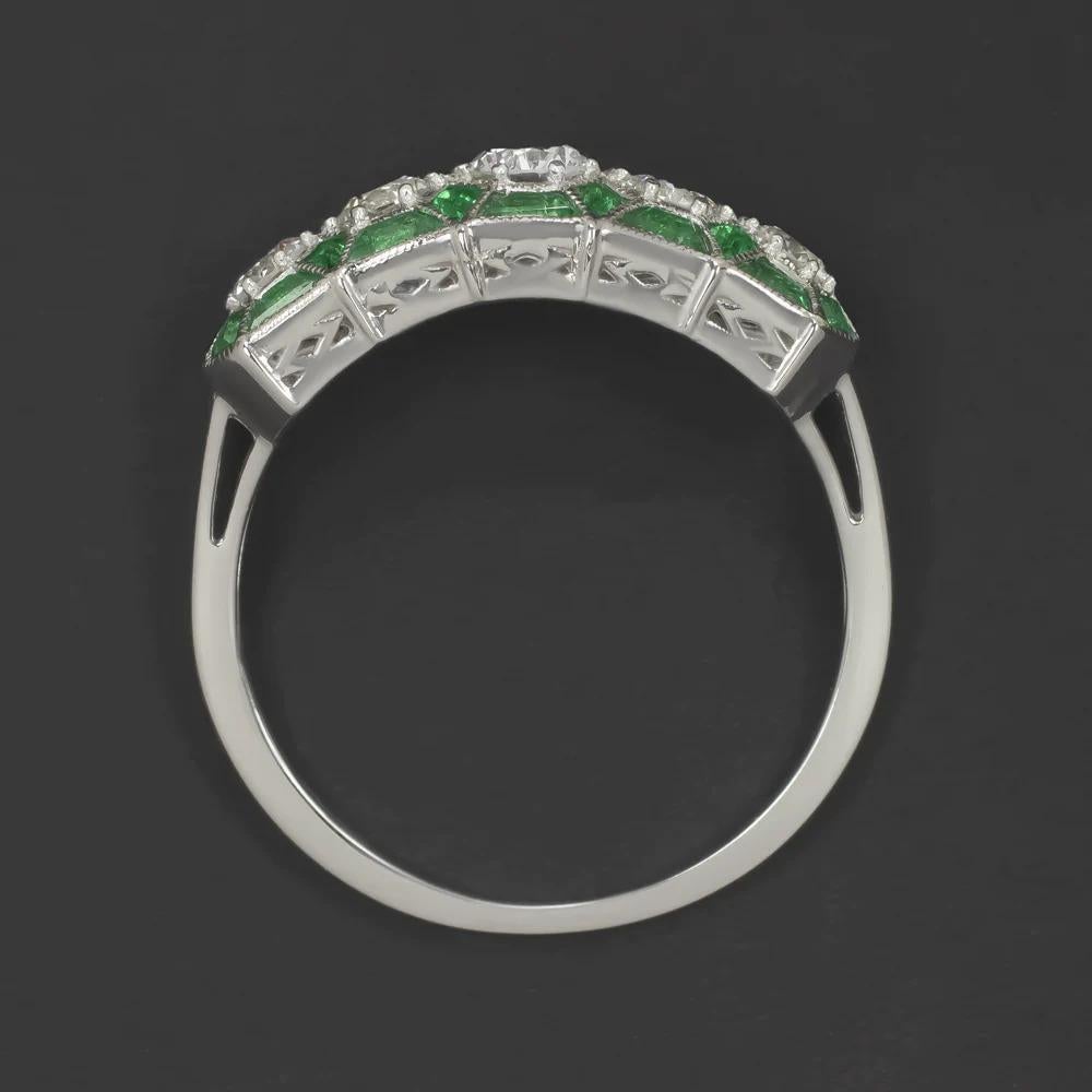 Art Deco Gorgeous Diamond and Emerald Cocktail Ring