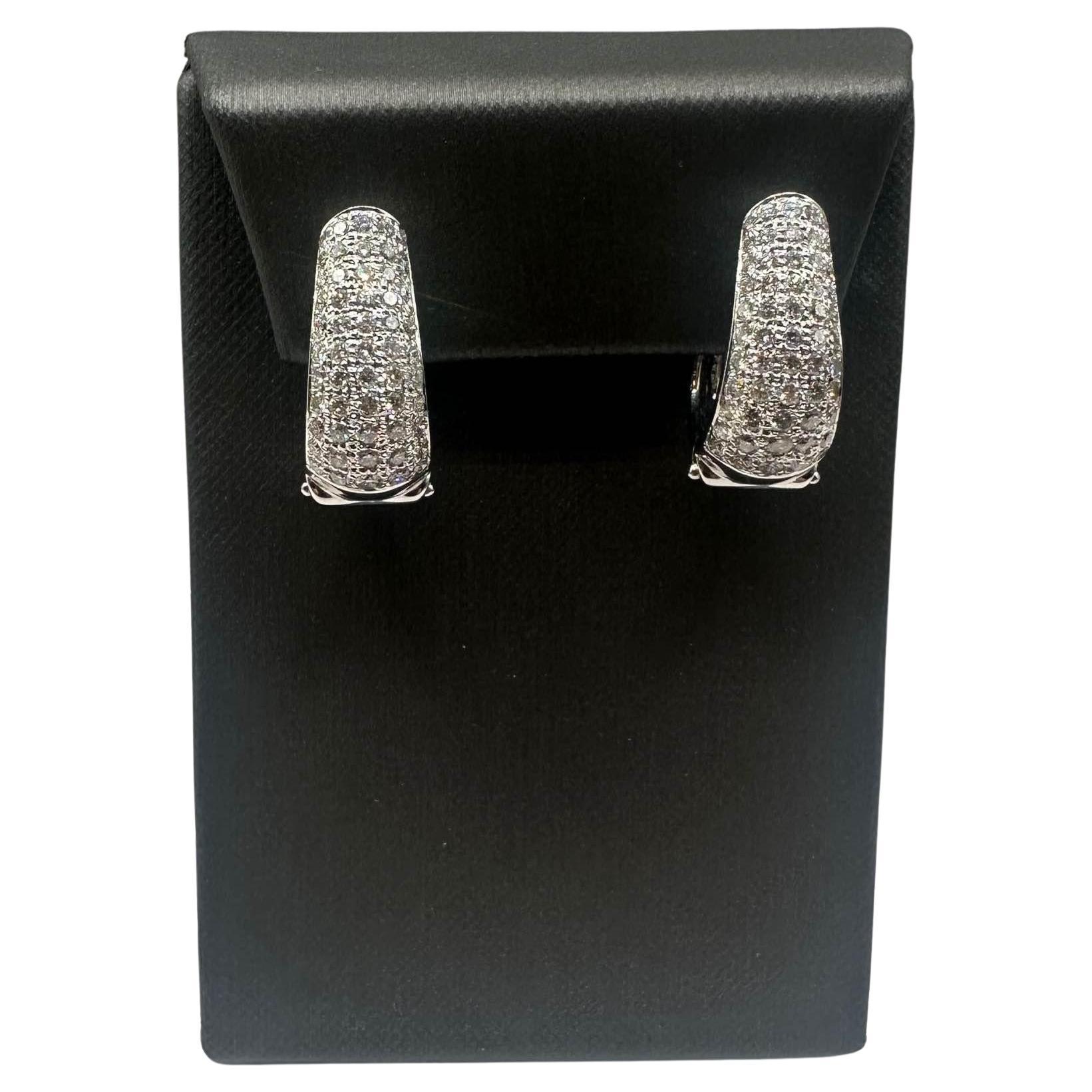 Wunderschöne Diamant-Ohrringe aus 18 Karat Weißgold - 3 Karat GH VS/SI runde Diamanten im Angebot