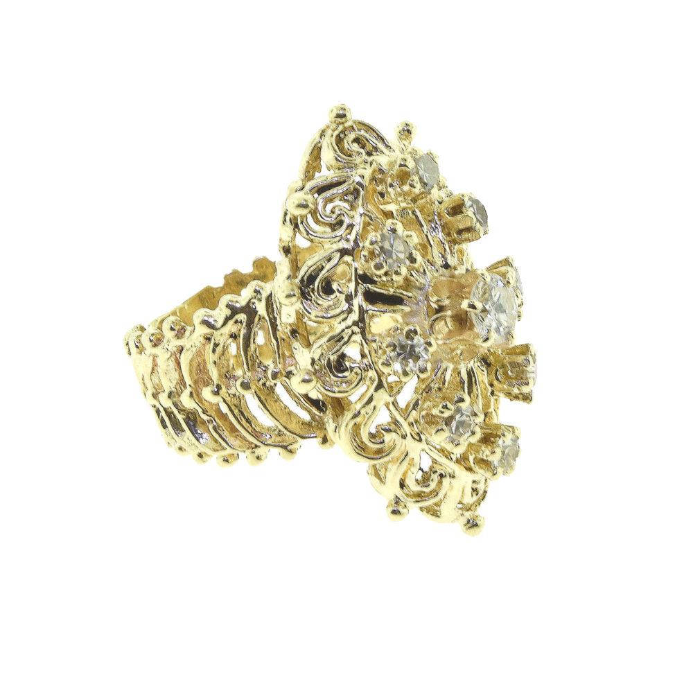 Women's or Men's Gorgeous Diamond Spike Cluster Yellow Gold Patterned Ring For Sale