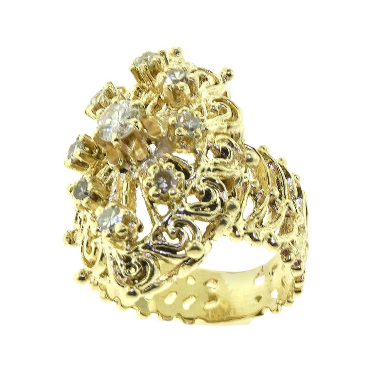 Gorgeous Diamond Spike Cluster Yellow Gold Patterned Ring For Sale