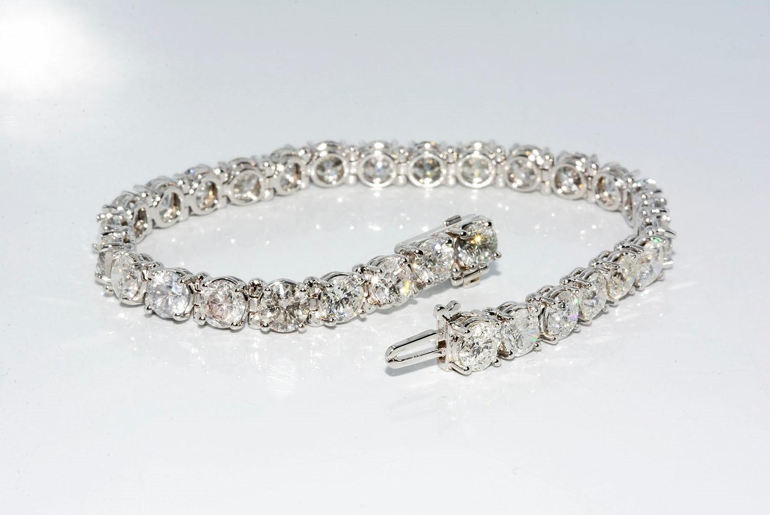 Modern Gorgeous Diamond Tennis Bracelet in 14 Karat