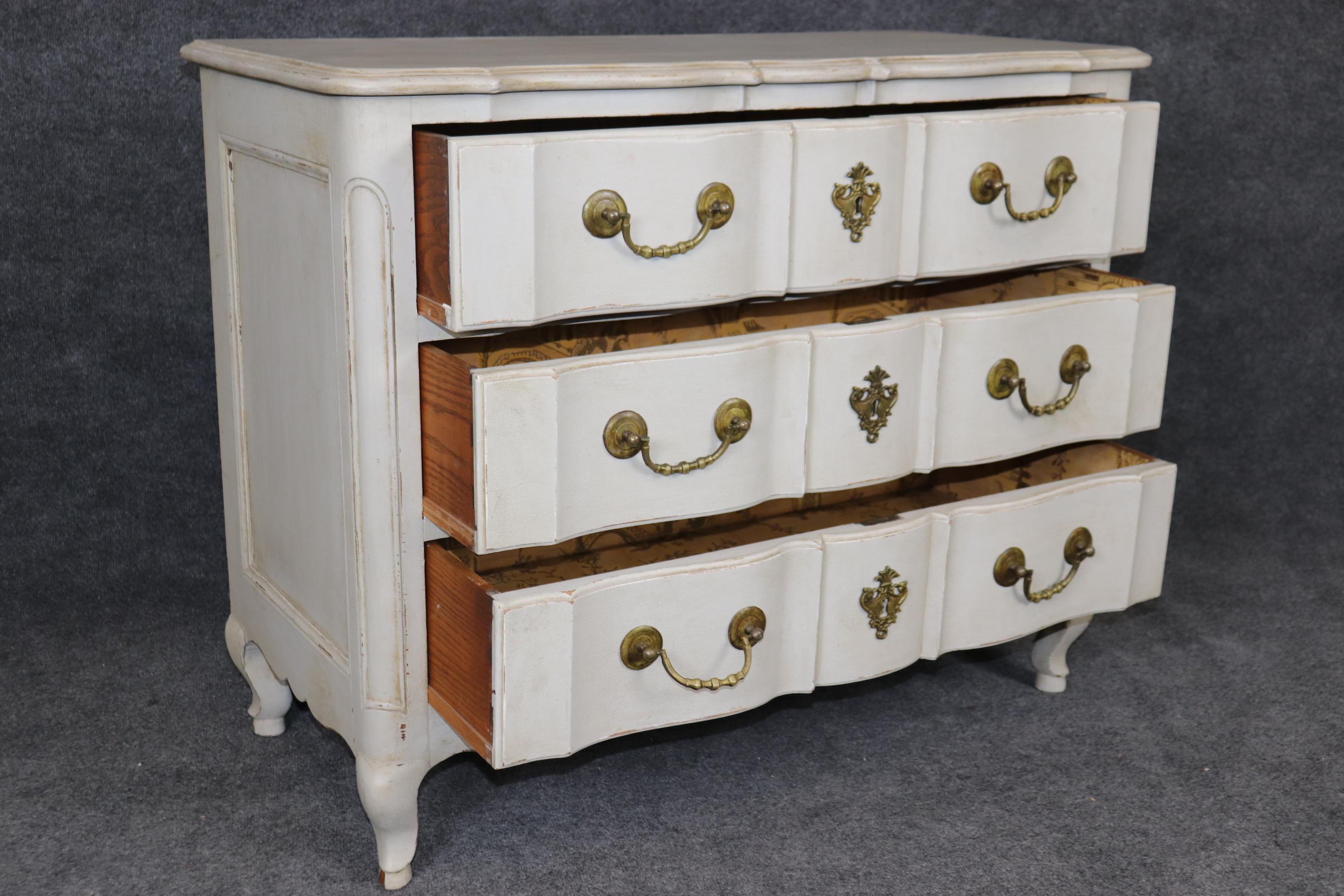 Gorgeous Distressed Creme Paint Decorated Louis XV Commode Dresser Circa 1930s For Sale 3