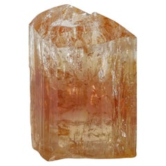 Magnifique cristal de topaze doublement Terminé avec un superbe lustre du Pakistan
