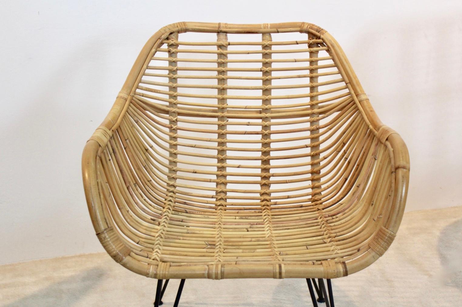 Wunderschöne niederländische Stühle aus Korbweide und Stahl (20. Jahrhundert) im Angebot