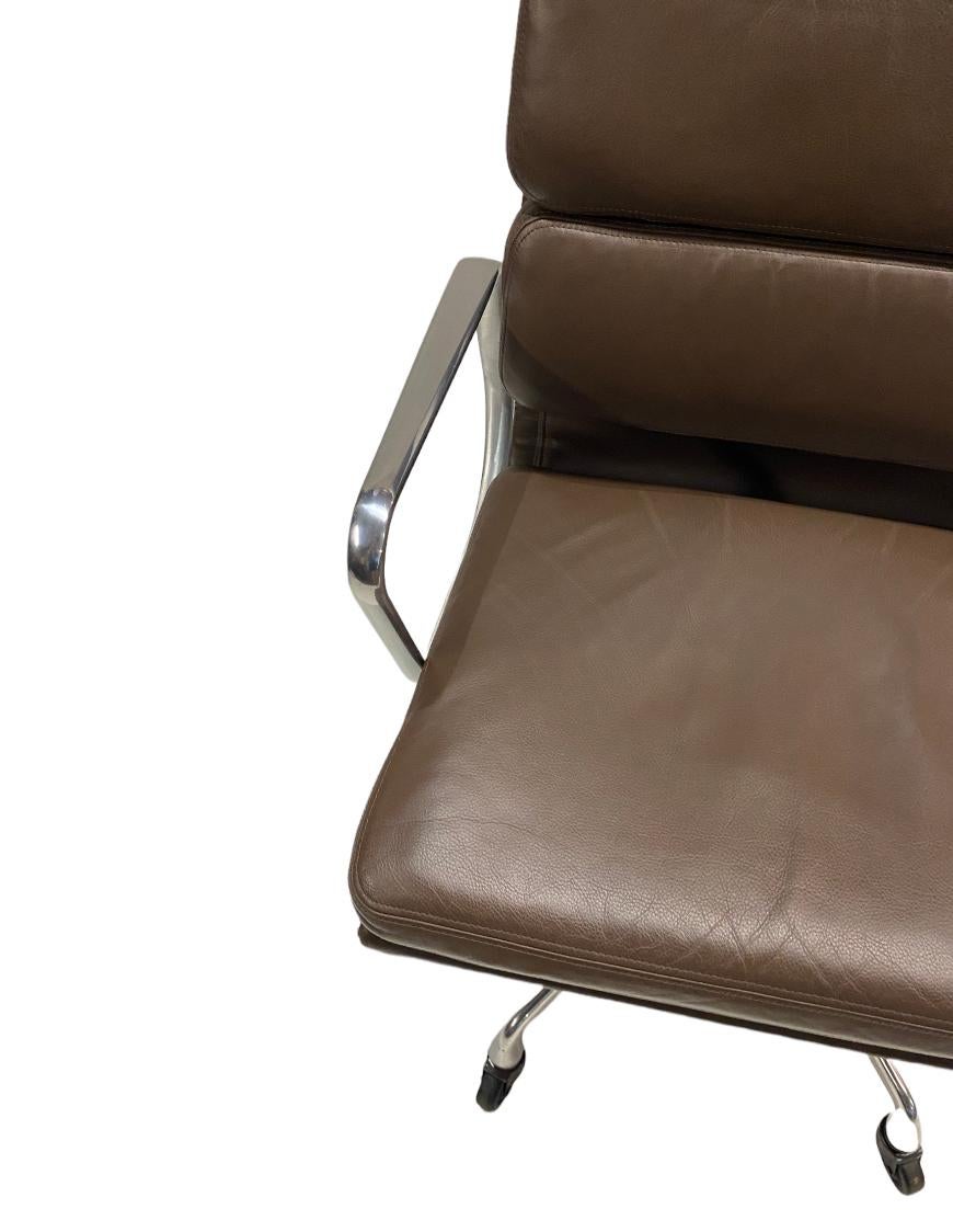 Polished Gorgeous Eames Executive Soft Pad Desk Chair in Brown Leather