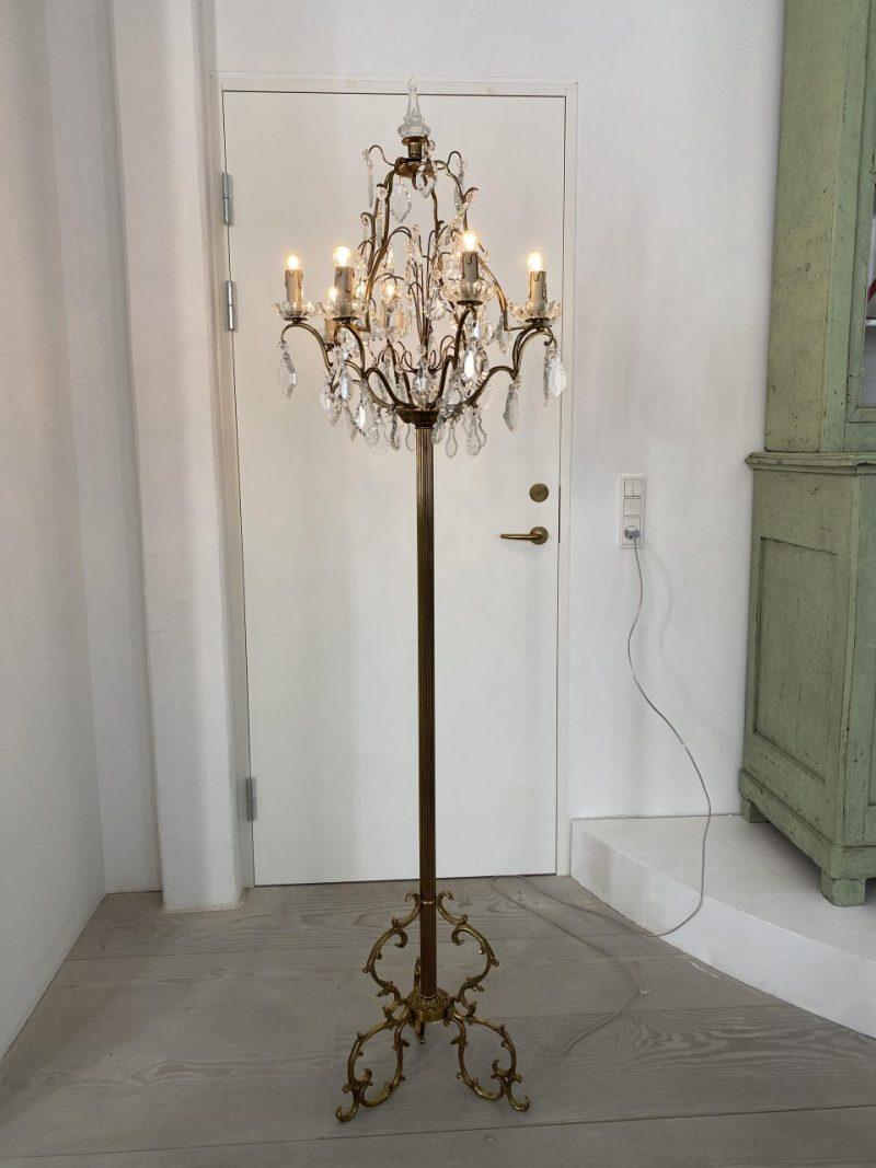 Gorgeous Early 20th Century Chandelier Floor Lamp For Sale 1