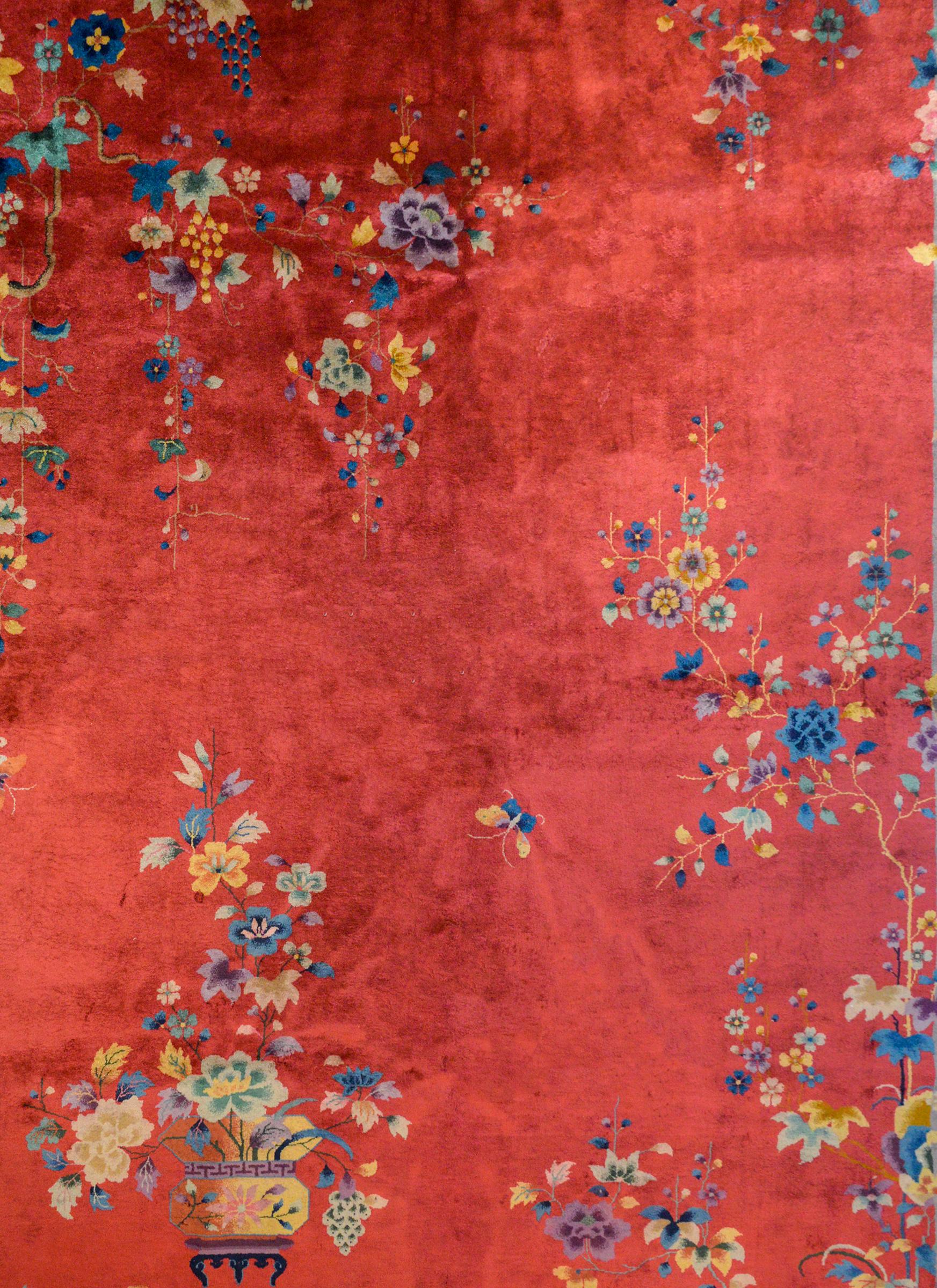 Wunderschöner chinesischer Art-Déco-Teppich aus dem frühen 20. Jahrhundert (Art déco) im Angebot