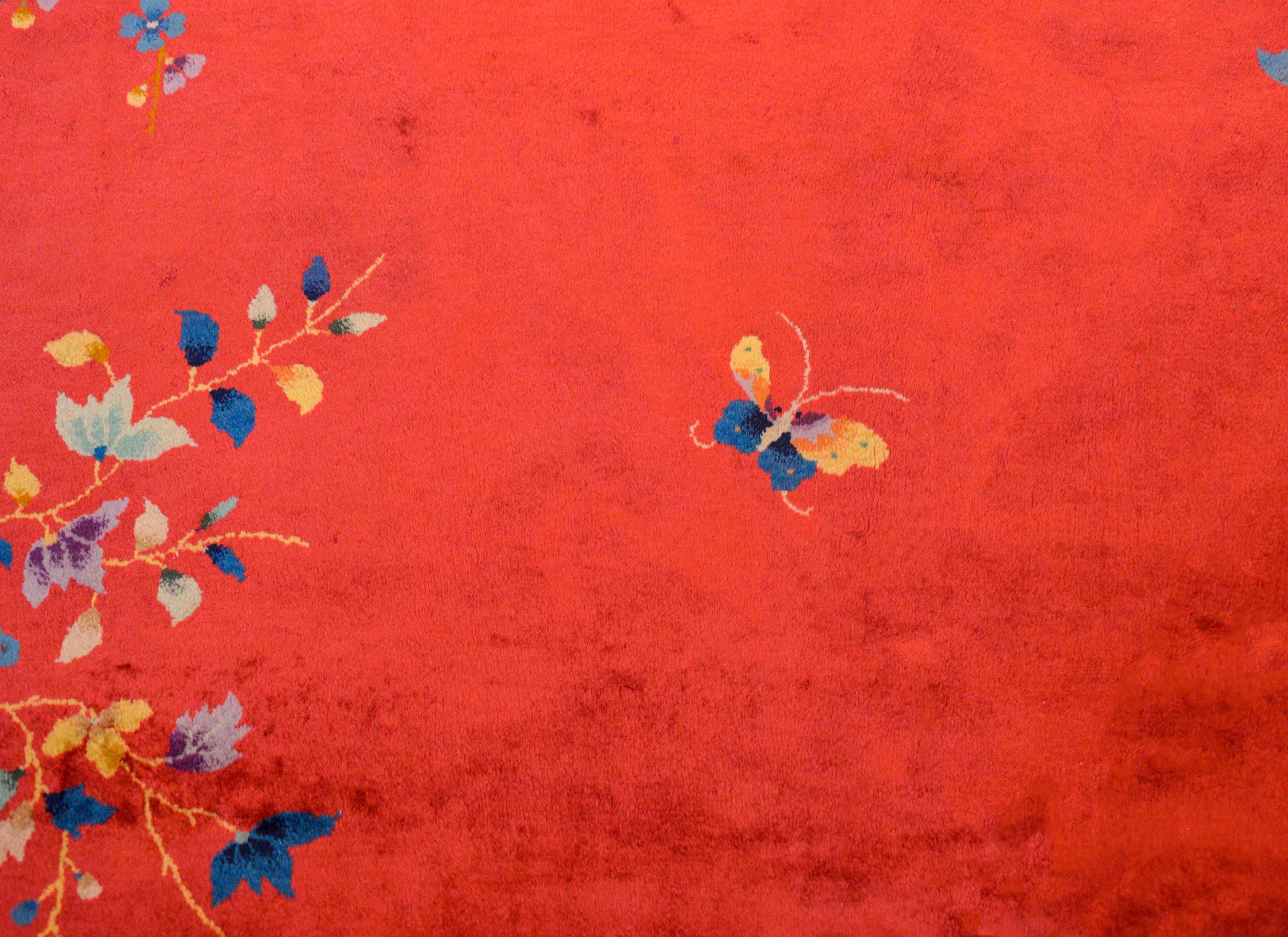 Wunderschöner chinesischer Art-Déco-Teppich aus dem frühen 20. Jahrhundert (Pflanzlich gefärbt) im Angebot