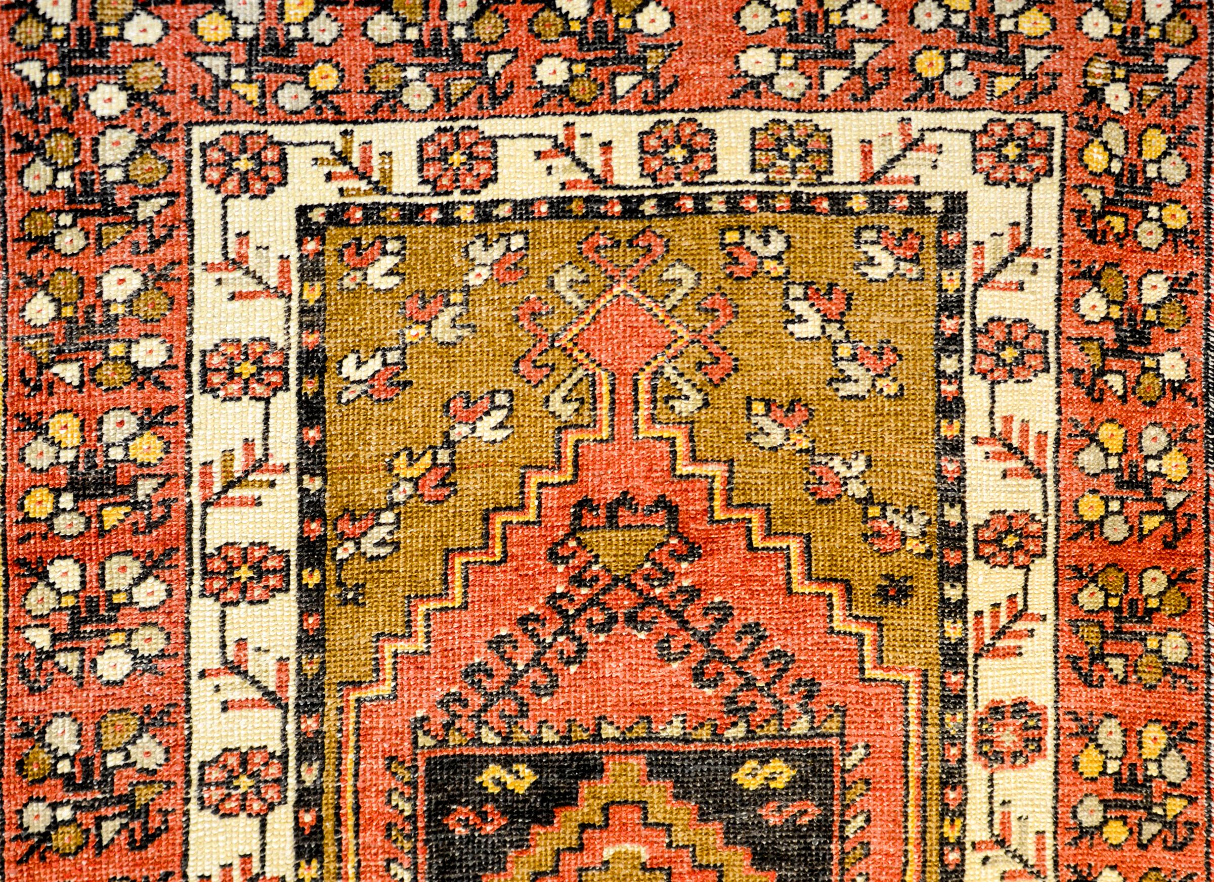 Gorgeous Early 20th Century Karajeh Heriz Runner In Good Condition In Chicago, IL