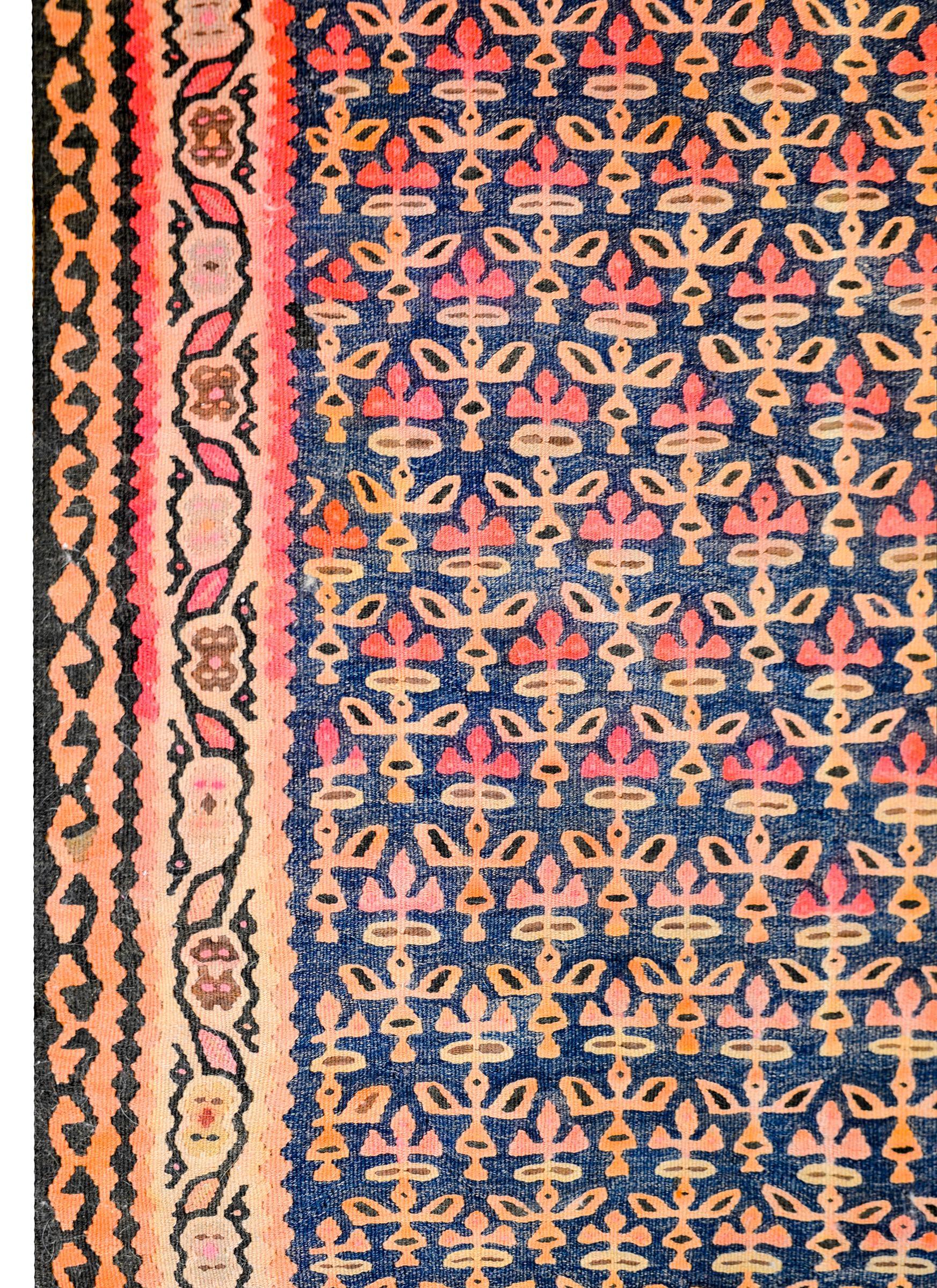 Lana Splendido Rug & Kilim curdo dei primi del Novecento in vendita