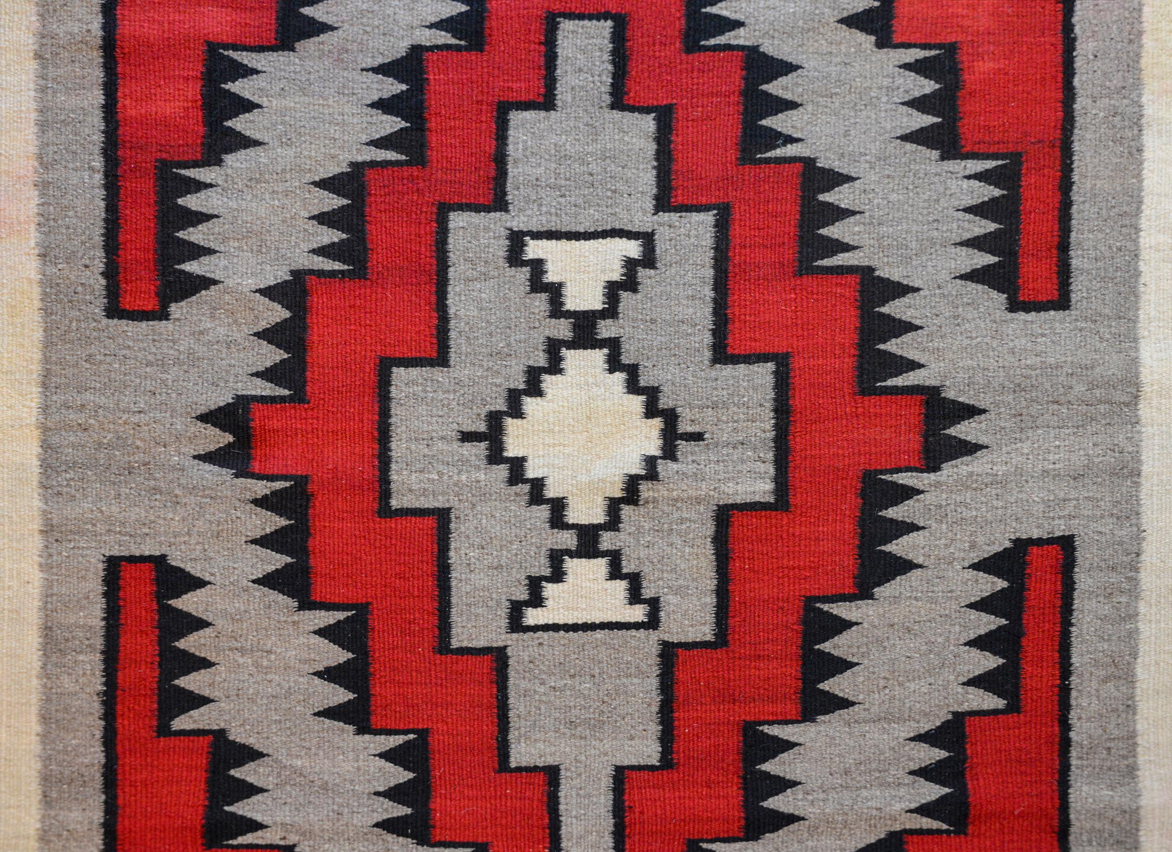 Gorgeous Early 20th Century Navajo Rug In Good Condition In Chicago, IL