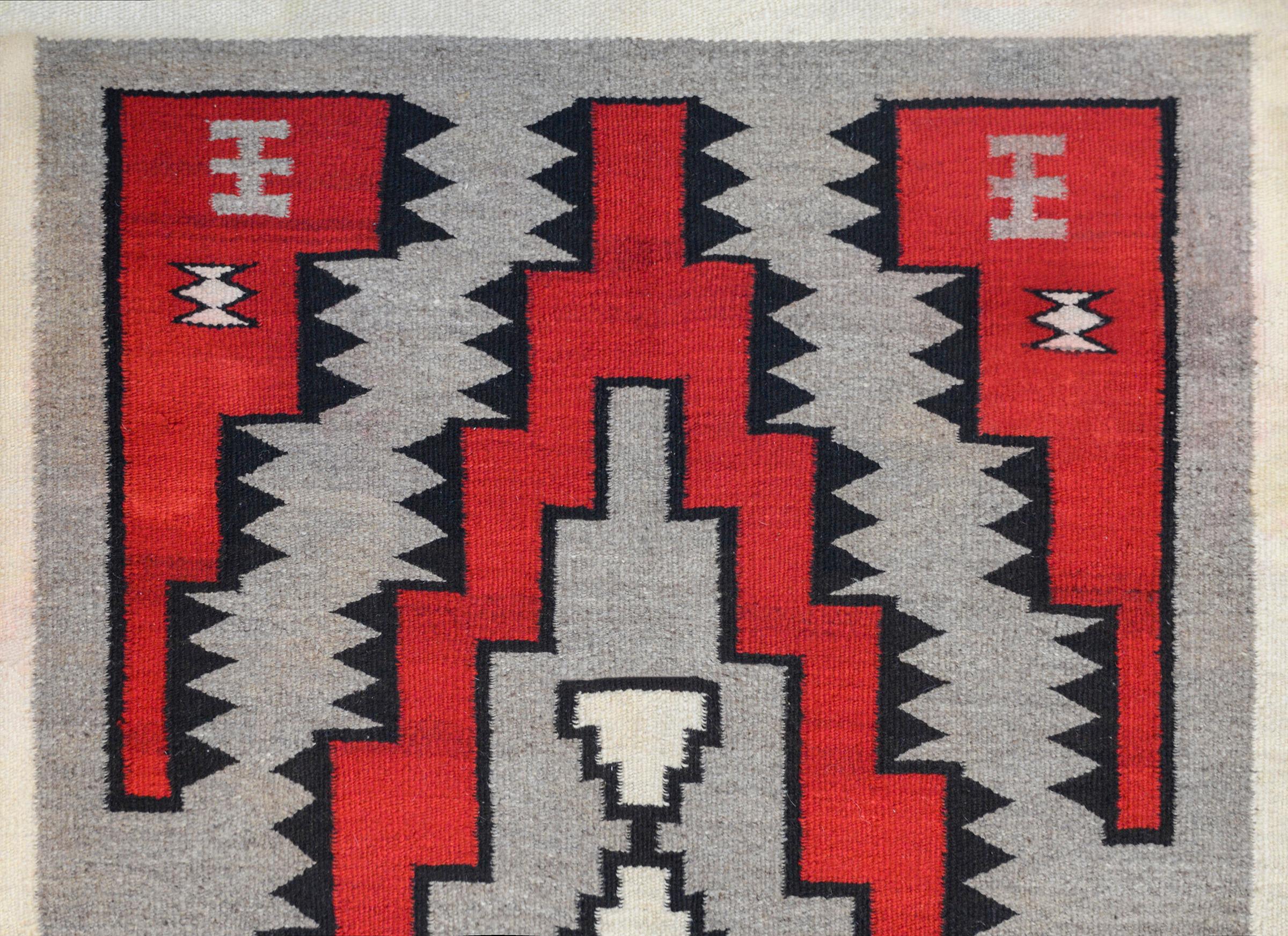 Gorgeous Early 20th Century Navajo Rug 1