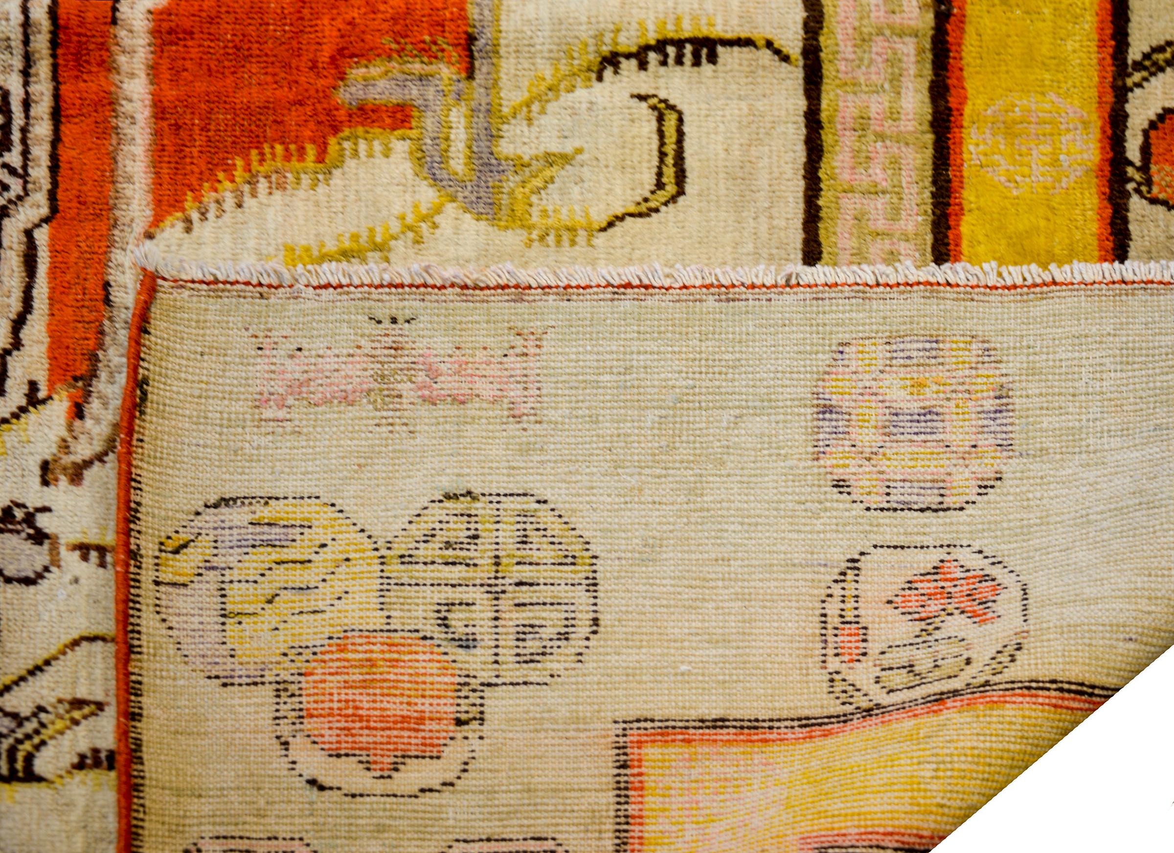 Magnifique tapis pictural Khotan du début du XXe siècle en vente 2