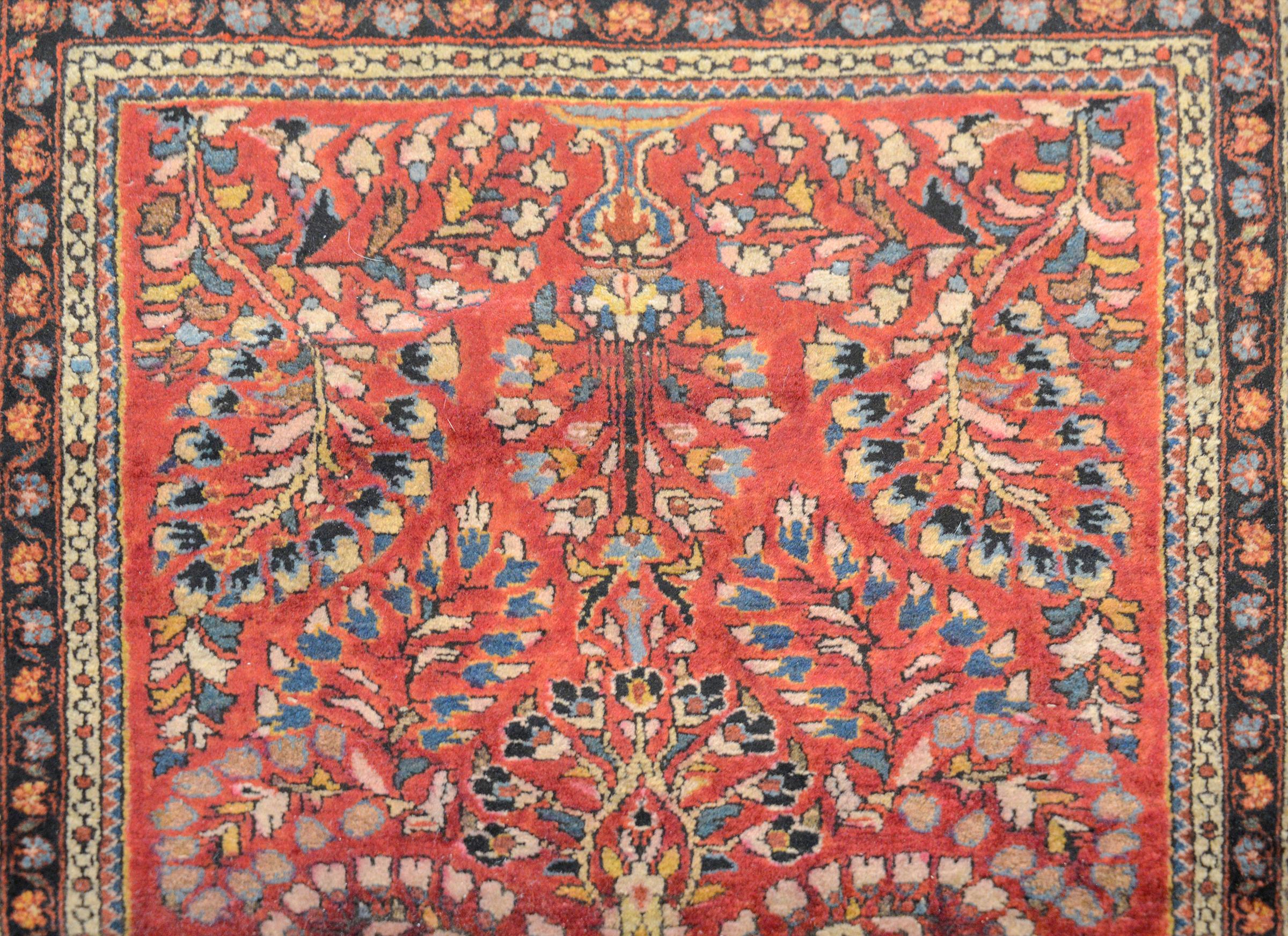 Wool Gorgeous Early 20th Century Sarouk Rug For Sale