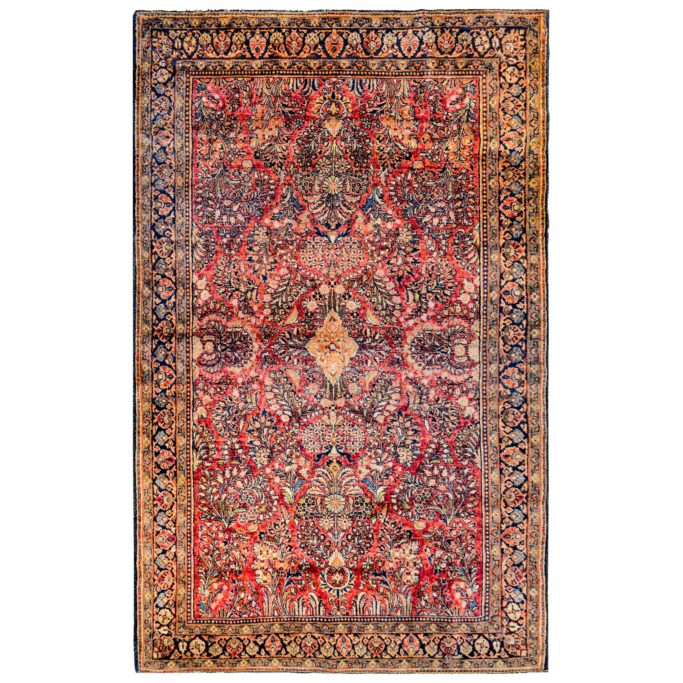 Gorgeous Early 20th Century Sarouk Rug For Sale