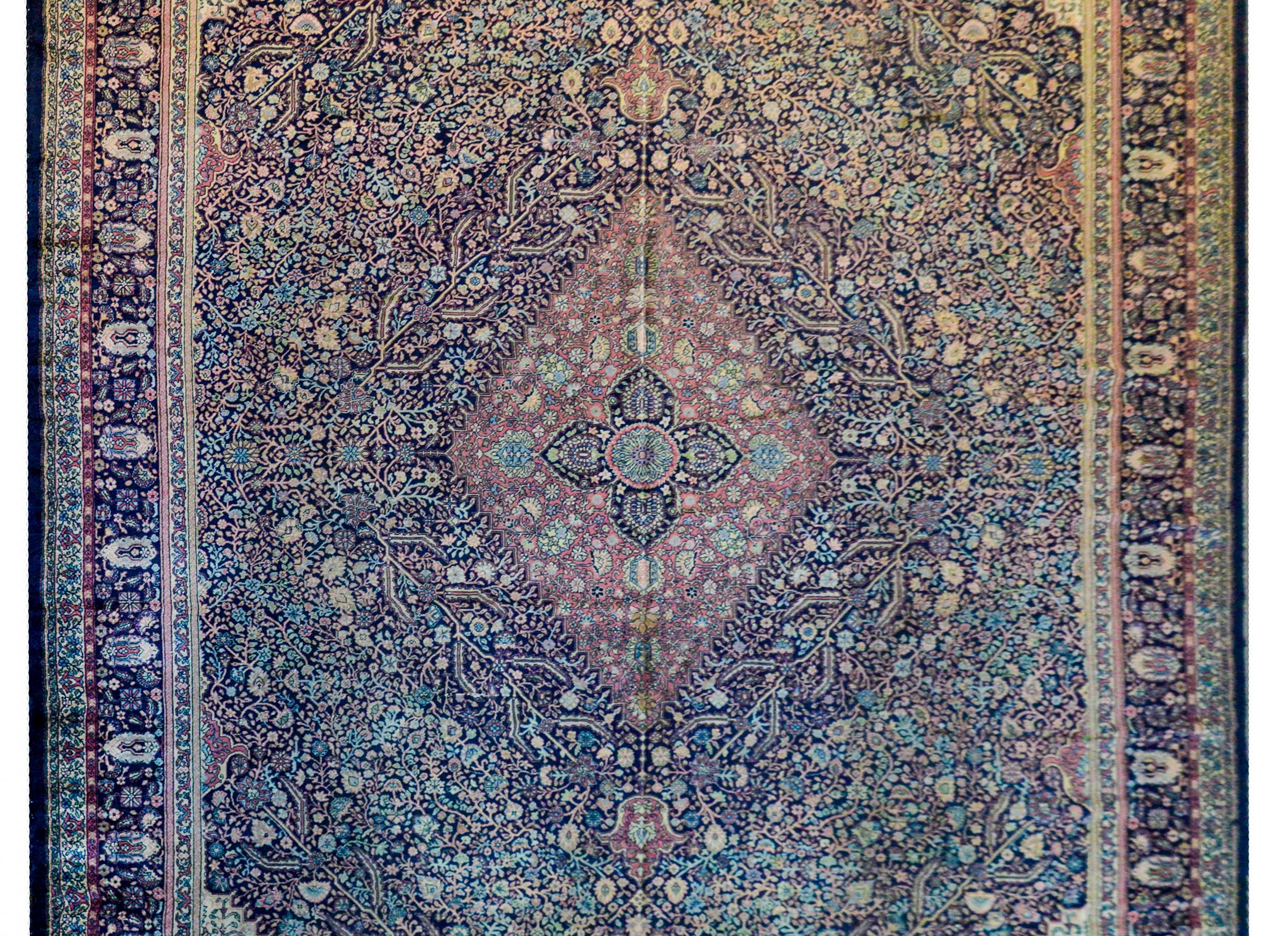 Wunderschöner Sivas-Teppich aus dem frühen 20. Jahrhundert (Kirman) im Angebot