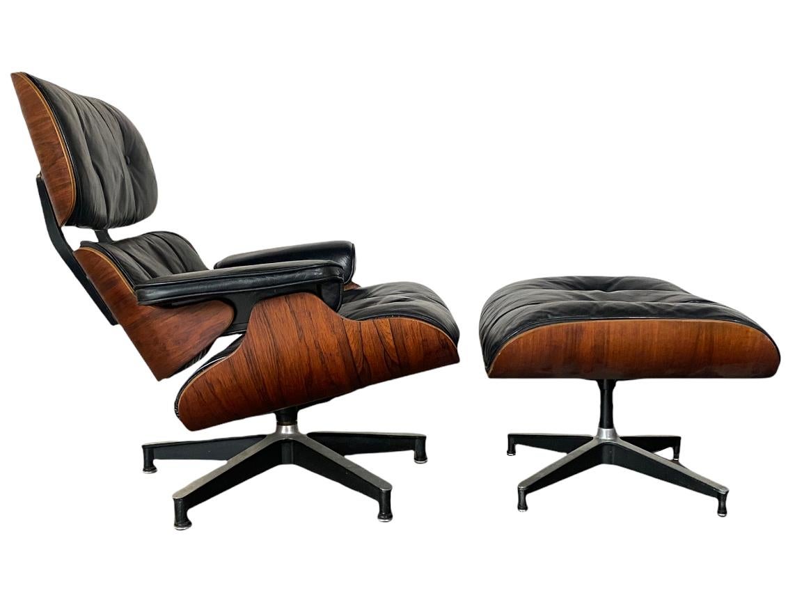 Gorgeous Early Herman Miller Eames Lounge Chair and Ottoman In Good Condition In Brooklyn, NY