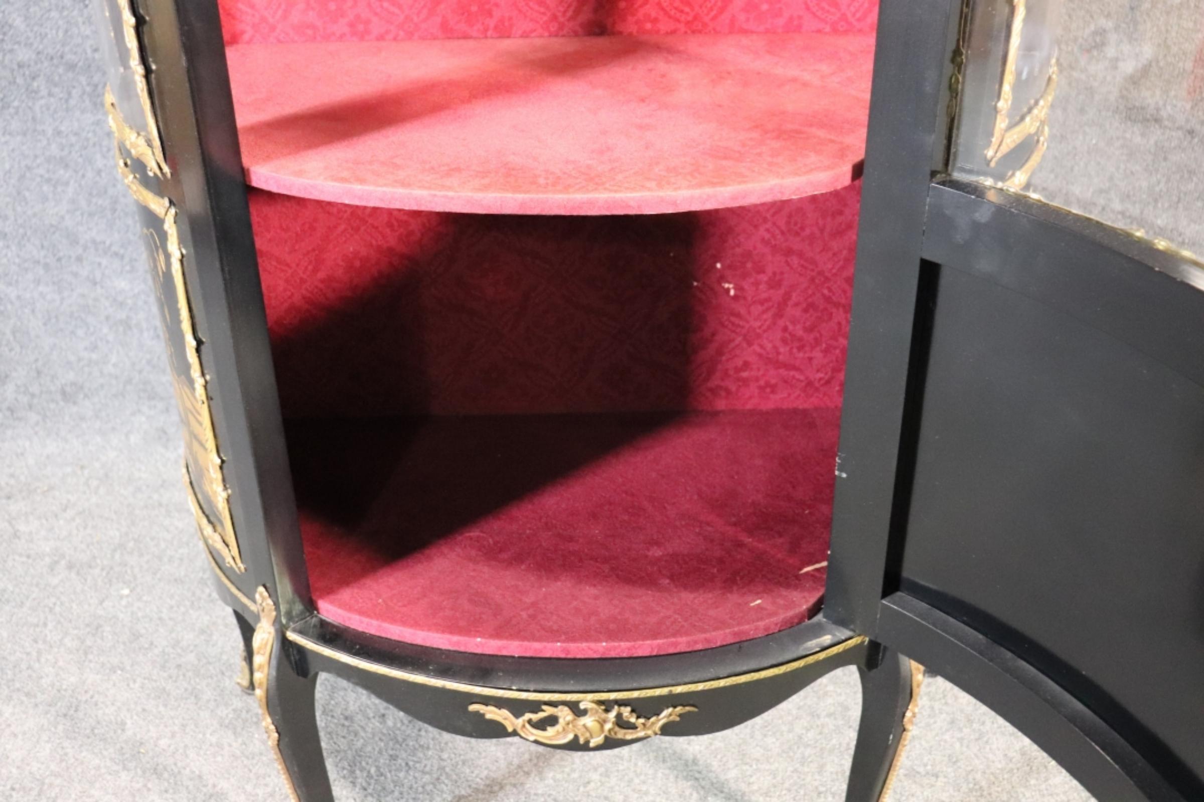 Gorgeous Ebonized Chinoiserie Decorated Vitrine Curio Cabinet For Sale 6