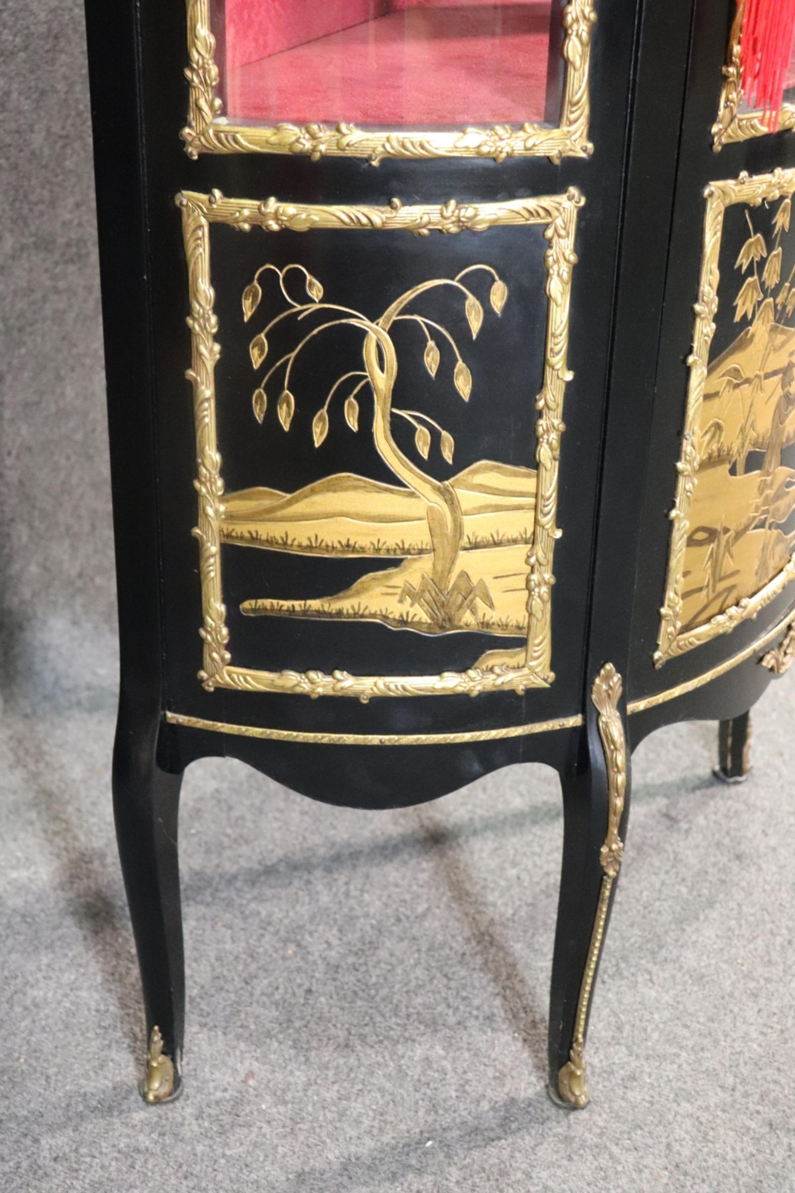 Gorgeous Ebonized Chinoiserie Decorated Vitrine Curio Cabinet For Sale 1