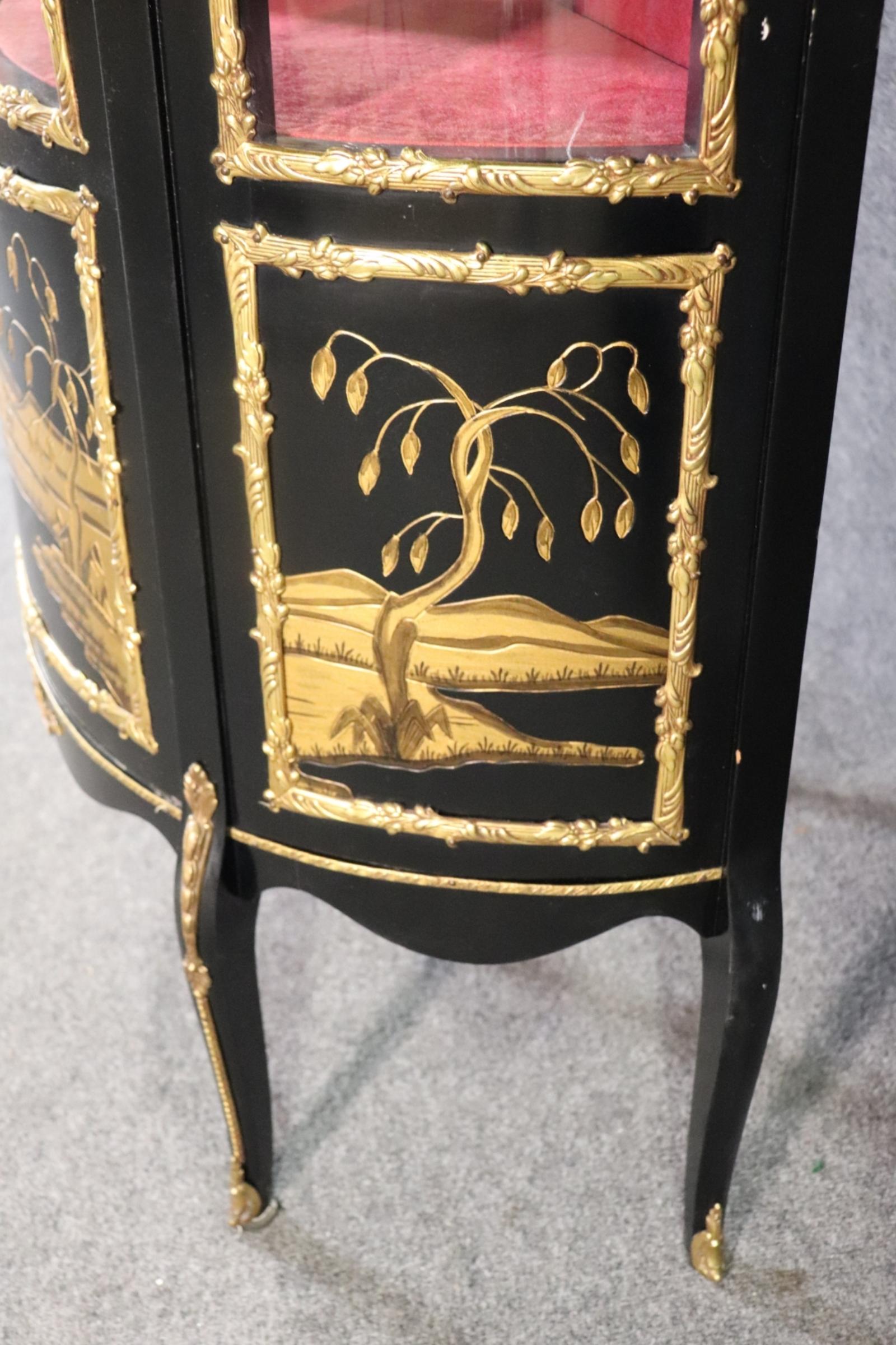 Gorgeous Ebonized Chinoiserie Decorated Vitrine Curio Cabinet For Sale 3