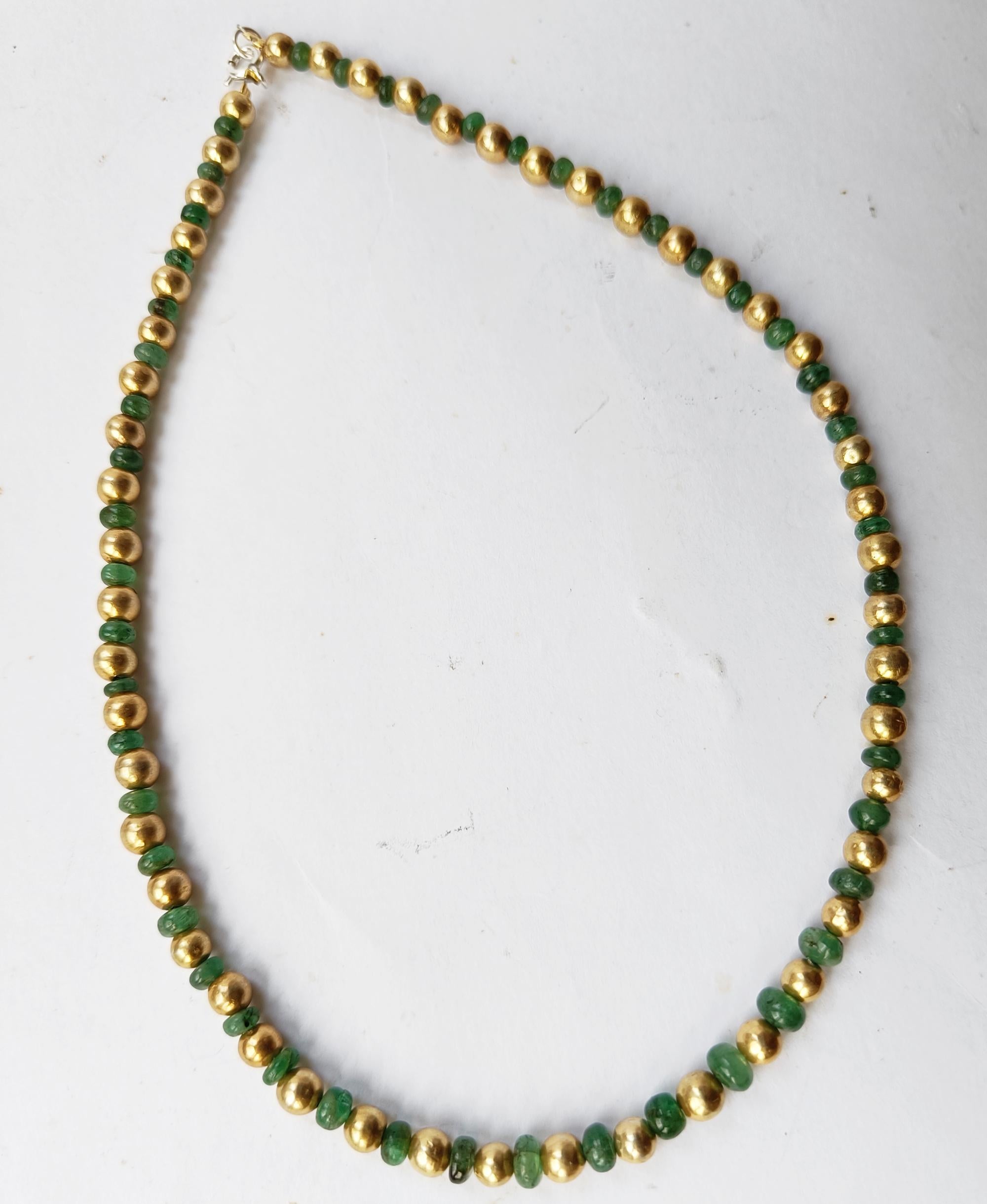 British Gorgeous Emerald and gold plated silver beaded necklace For Sale