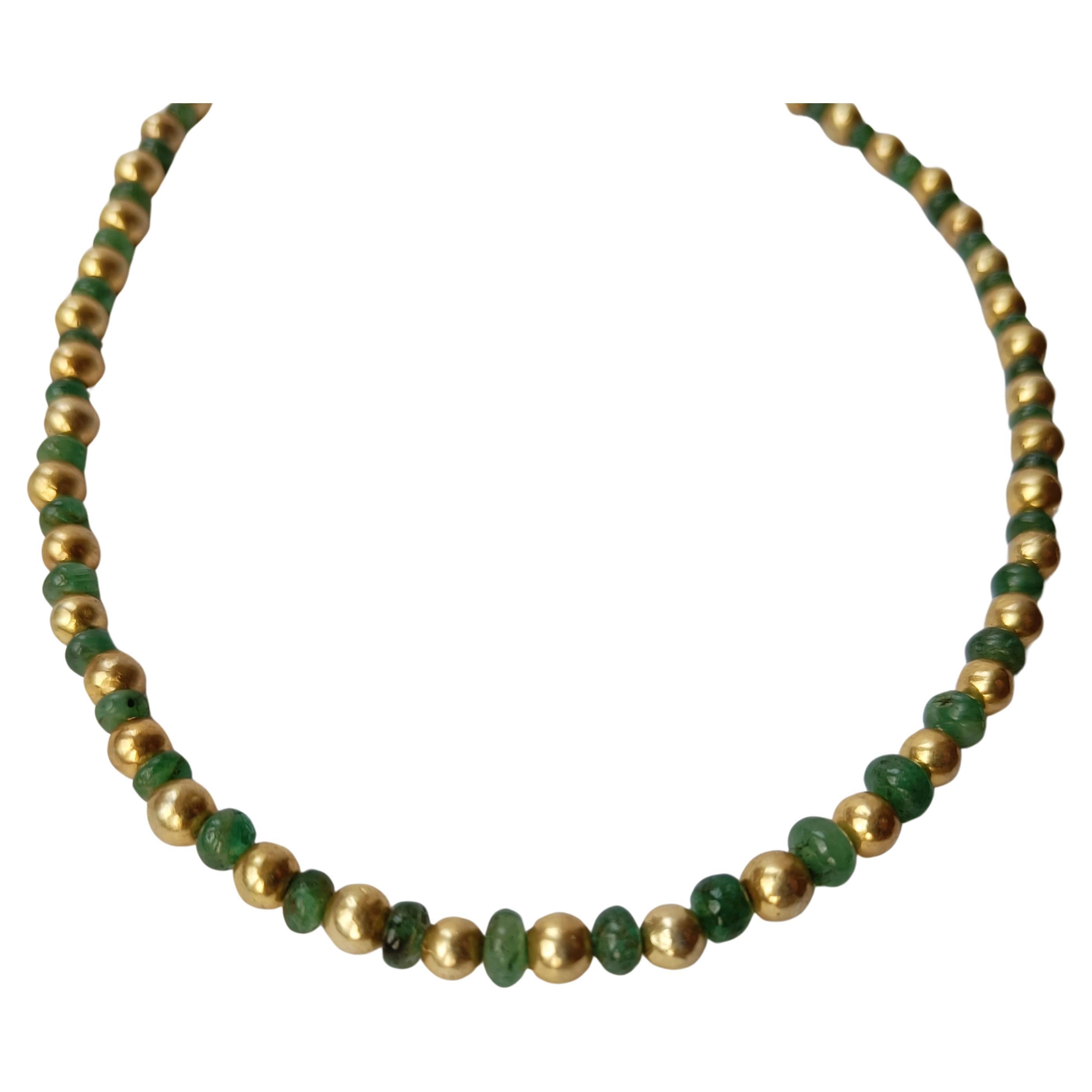 Gorgeous Emerald and gold plated silver beaded necklace For Sale