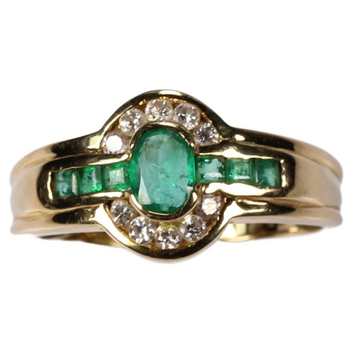 Gorgeous Emerald Ring with Diamonds 18K Yellow Gold For Sale at 1stDibs