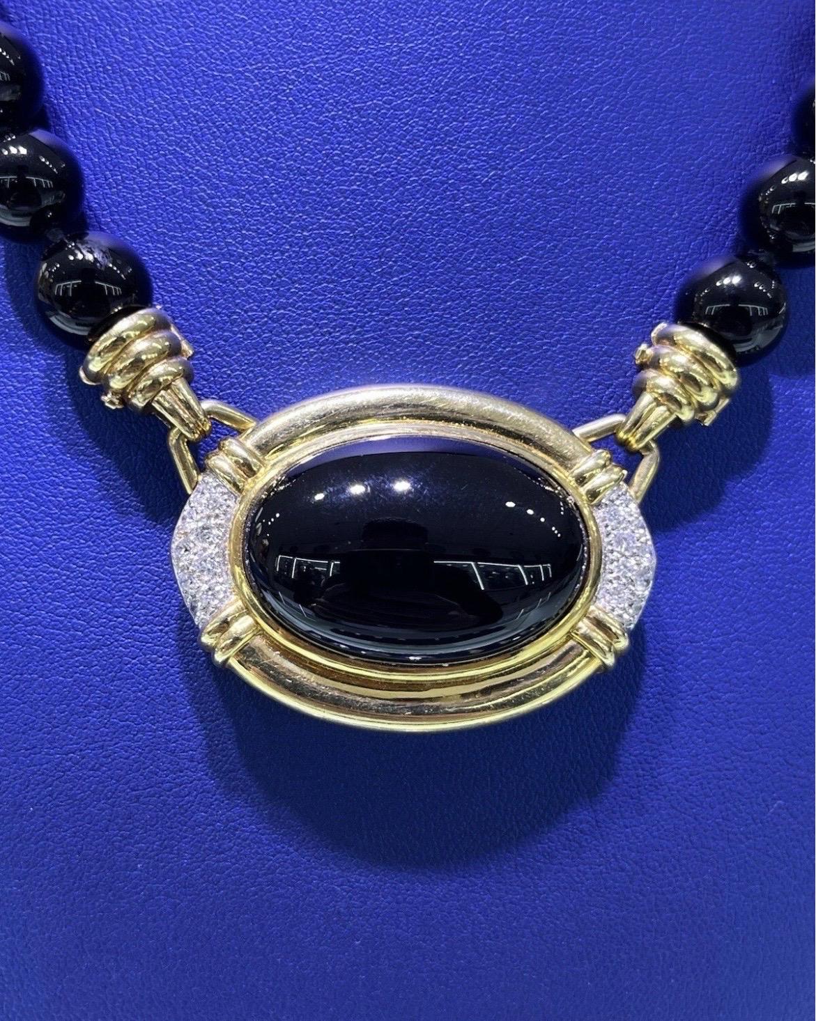 Superbe collier cocktail en or jaune 18 carats et onyx Bon état - En vente à Boca Raton, FL