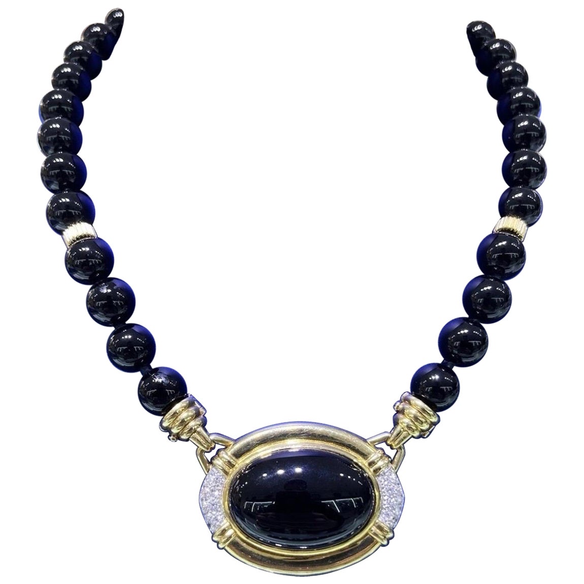 Precioso collar de diamantes de cóctel de oro amarillo de 18k y ónix de la finca